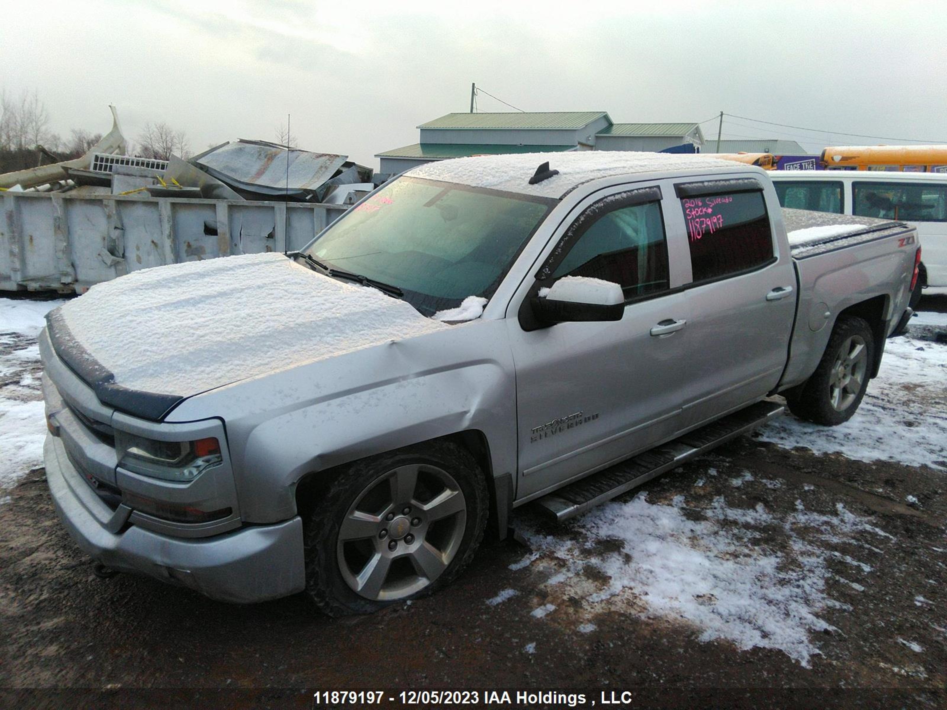 Photo 1 VIN: 3GCUKRECXJG128388 - CHEVROLET SILVERADO 