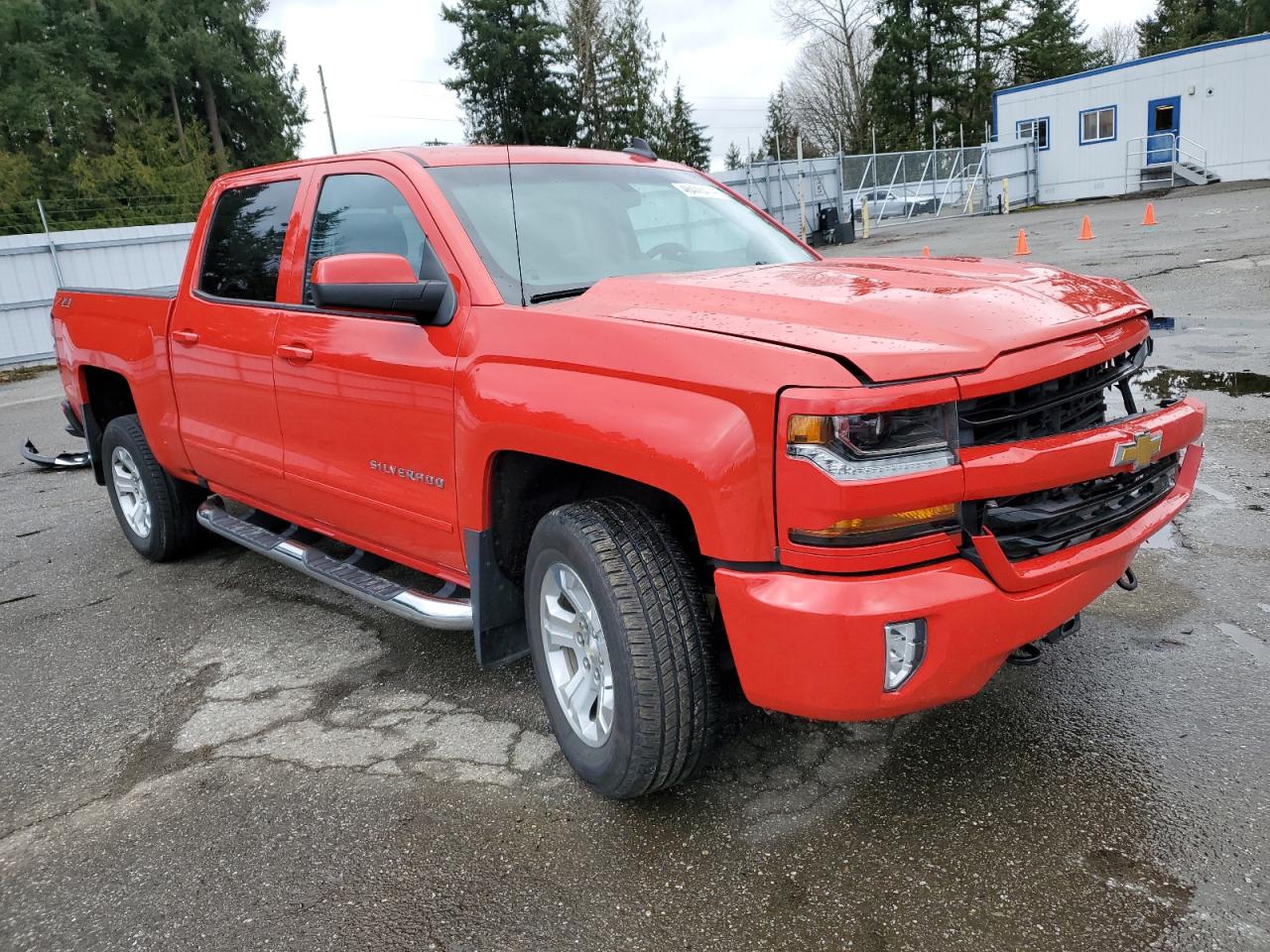 Photo 3 VIN: 3GCUKRECXJG309197 - CHEVROLET SILVERADO 