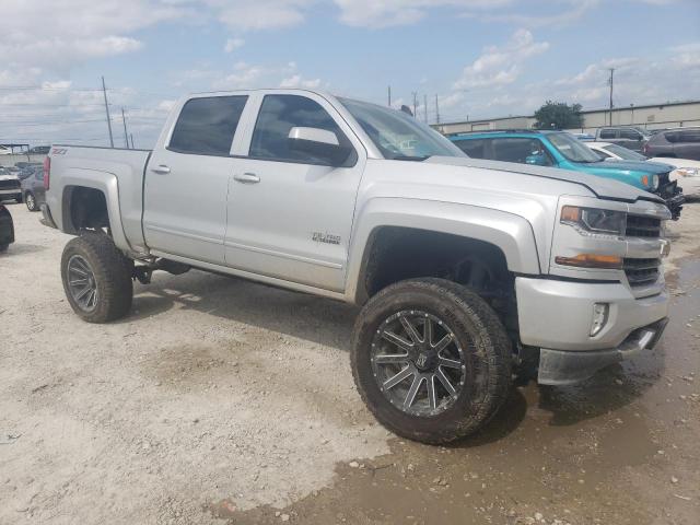 Photo 3 VIN: 3GCUKRECXJG468737 - CHEVROLET SILVERADO 