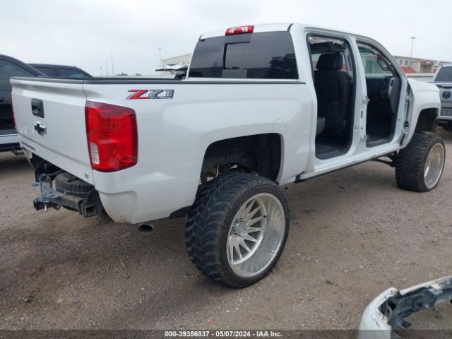 Photo 3 VIN: 3GCUKRECXJG572225 - CHEVROLET SILVERADO 1500 