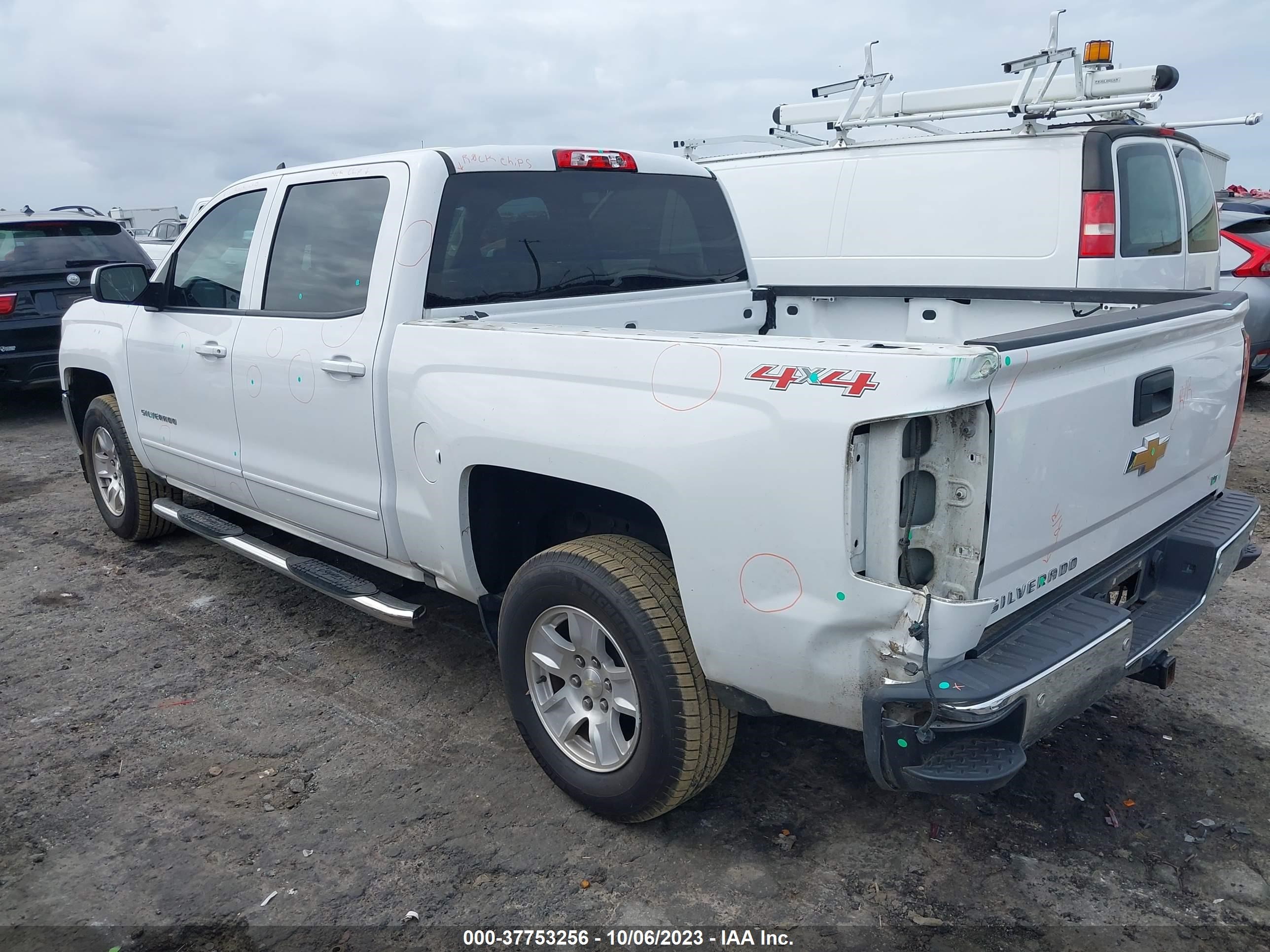 Photo 2 VIN: 3GCUKREH0HG378812 - CHEVROLET SILVERADO 