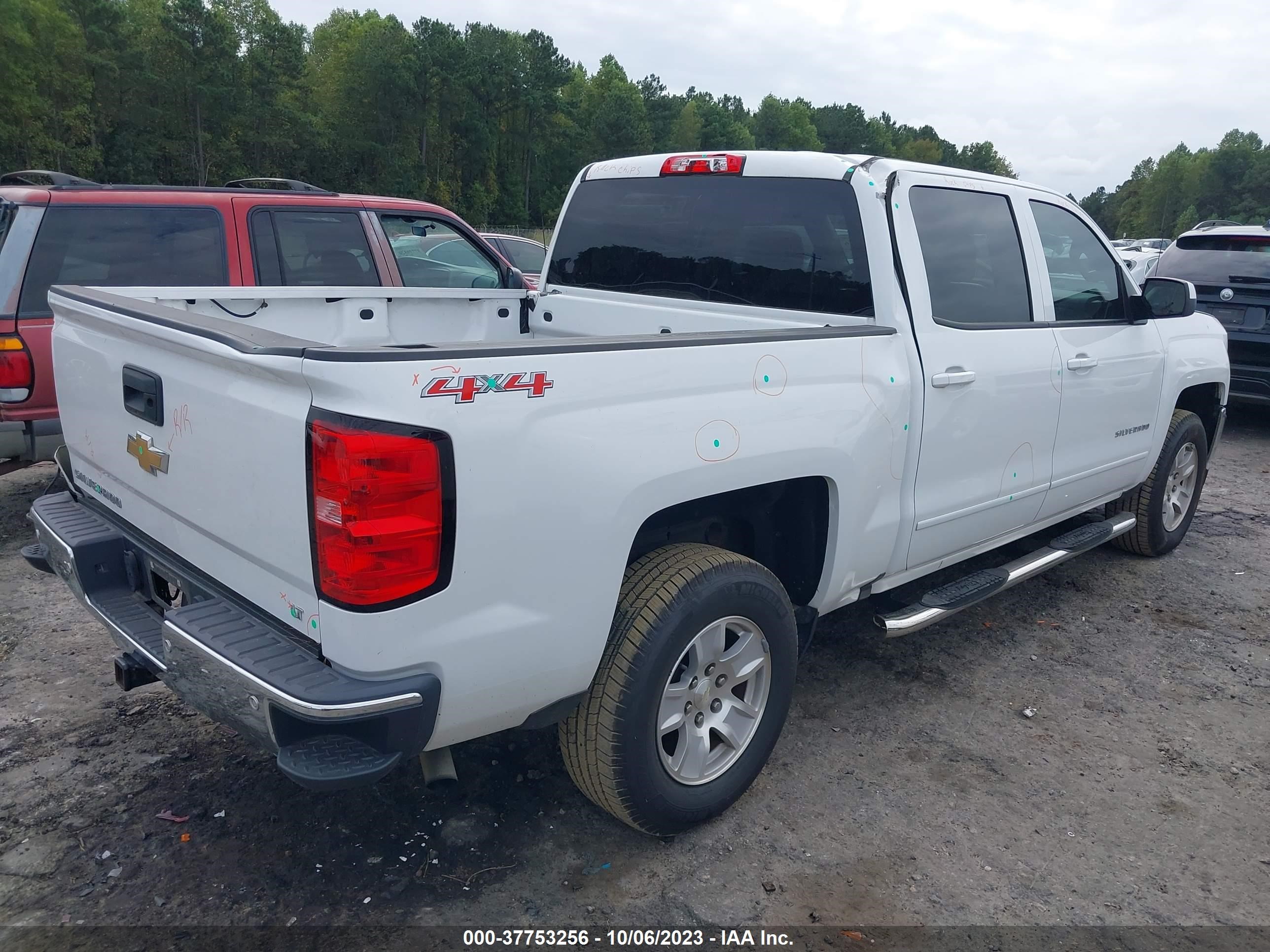 Photo 3 VIN: 3GCUKREH0HG378812 - CHEVROLET SILVERADO 