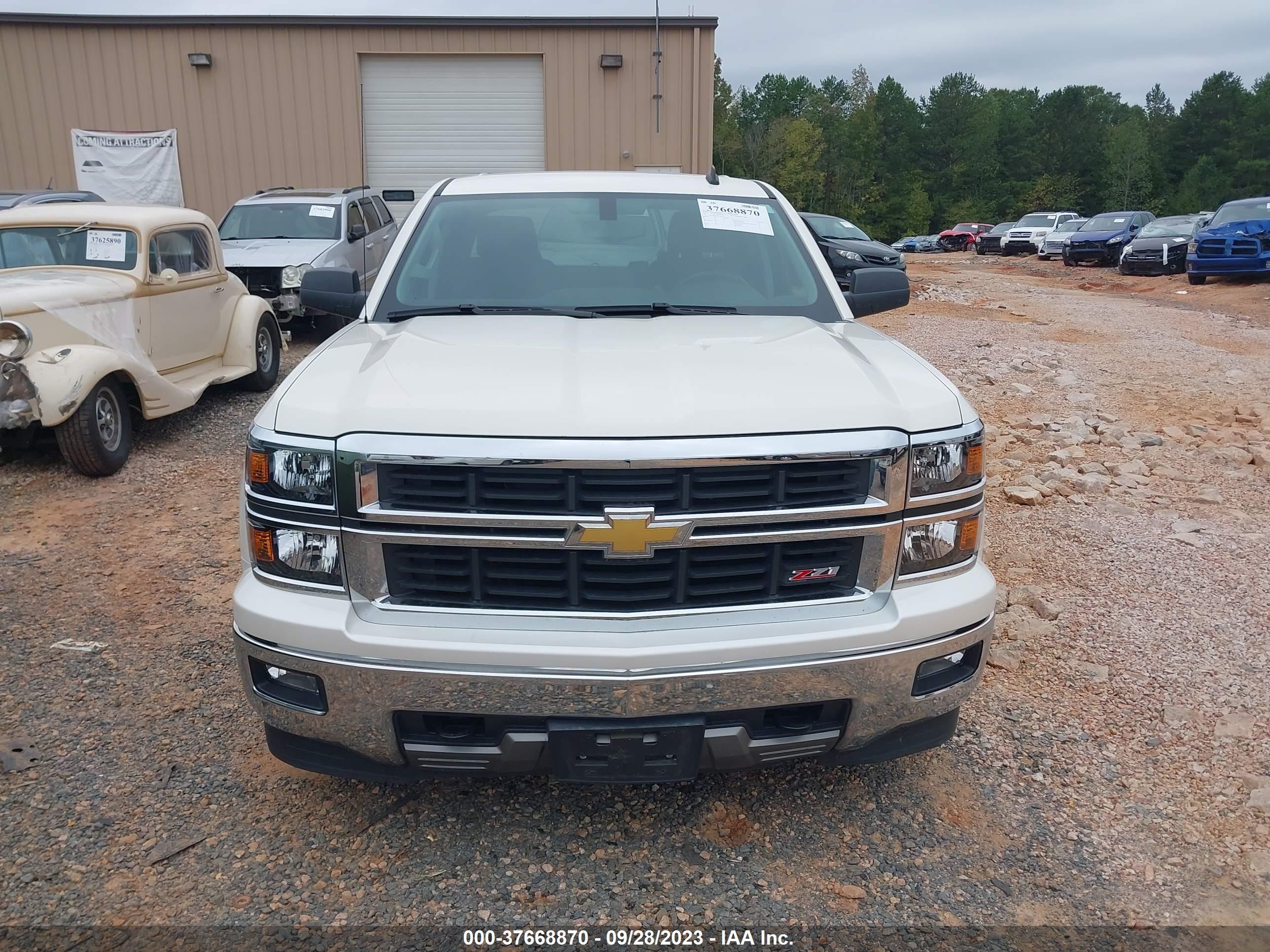 Photo 11 VIN: 3GCUKREH7EG423918 - CHEVROLET SILVERADO 