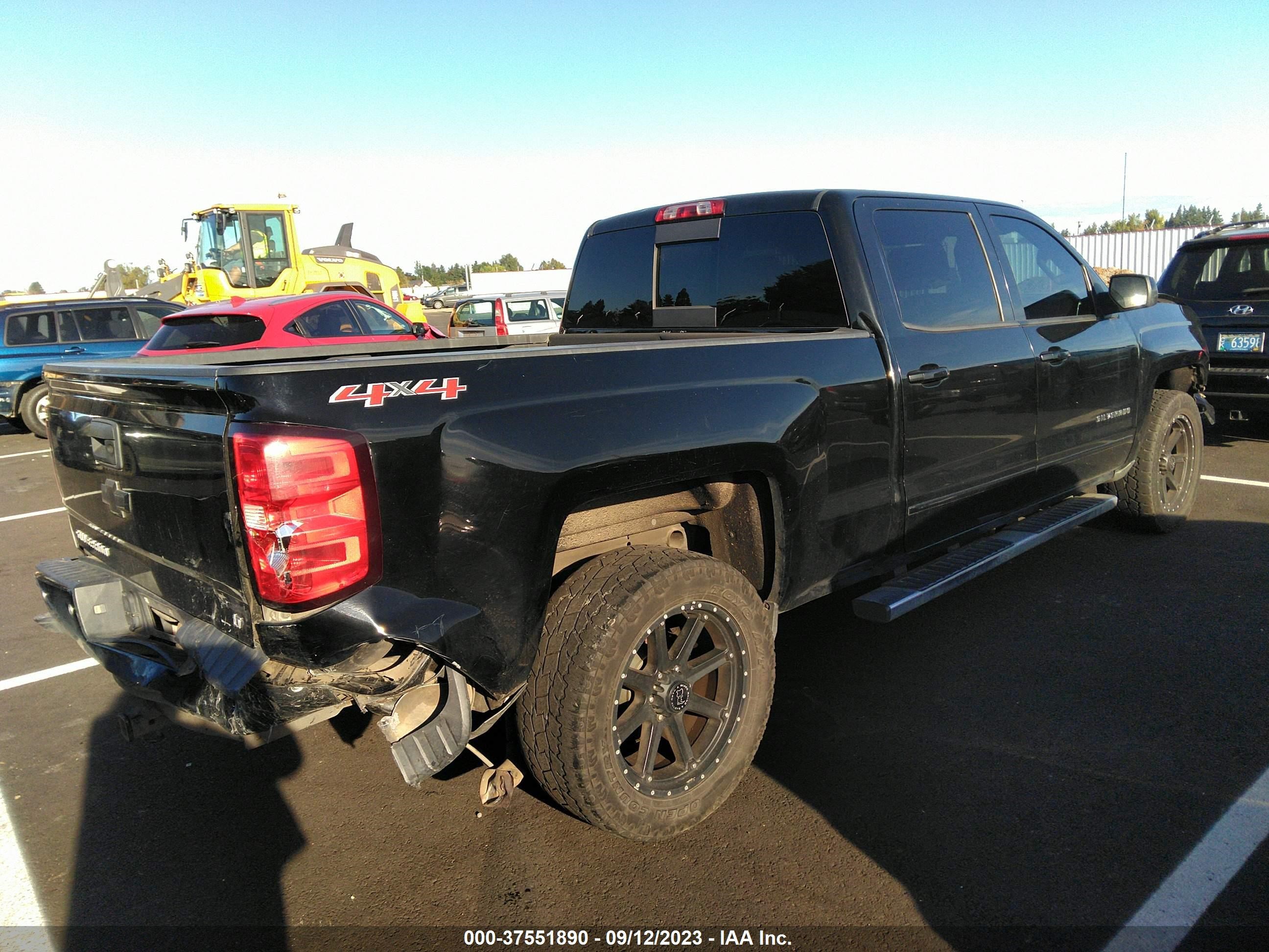 Photo 3 VIN: 3GCUKREH9FG347636 - CHEVROLET SILVERADO 