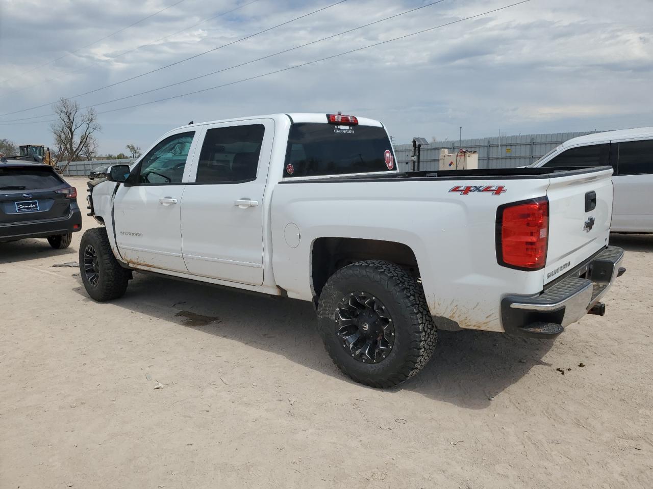 Photo 1 VIN: 3GCUKRER3HG462972 - CHEVROLET SILVERADO 