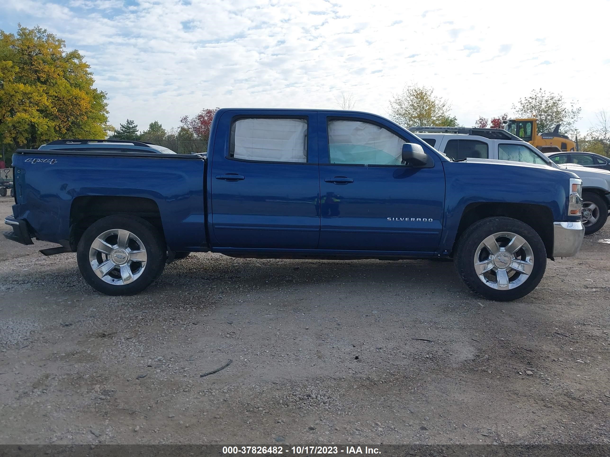 Photo 12 VIN: 3GCUKRER9JG406198 - CHEVROLET SILVERADO 