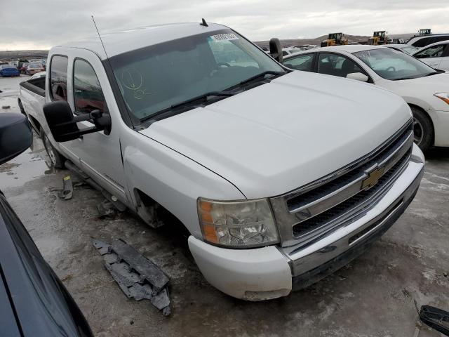 Photo 3 VIN: 3GCUKSE22BG157464 - CHEVROLET SILVERADO 