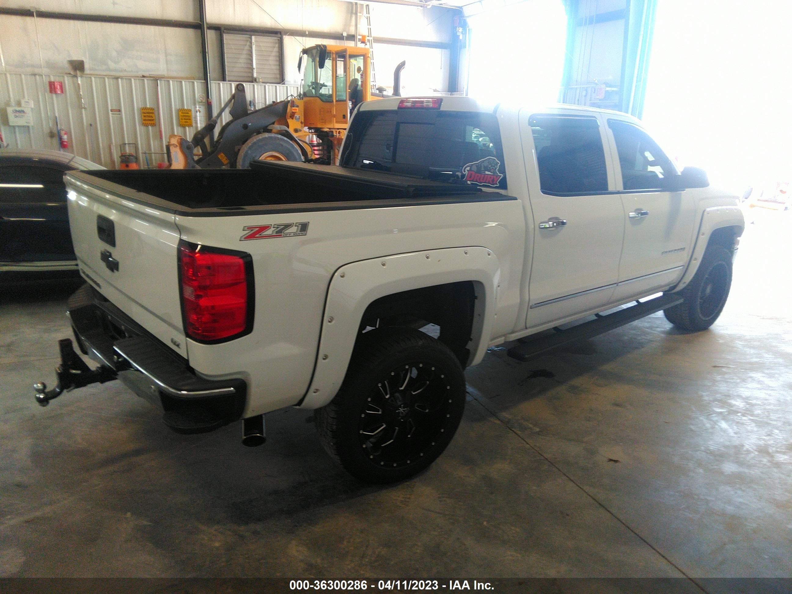 Photo 3 VIN: 3GCUKSEC0EG542549 - CHEVROLET SILVERADO 