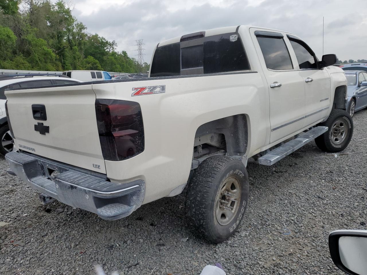 Photo 2 VIN: 3GCUKSEC0FG151404 - CHEVROLET SILVERADO 