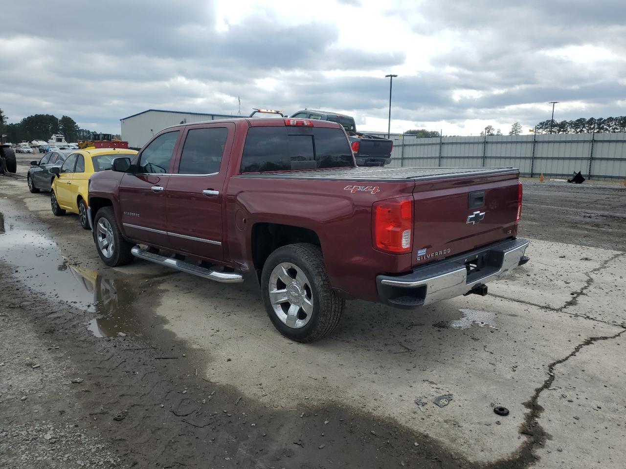 Photo 1 VIN: 3GCUKSEC0GG235708 - CHEVROLET SILVERADO 