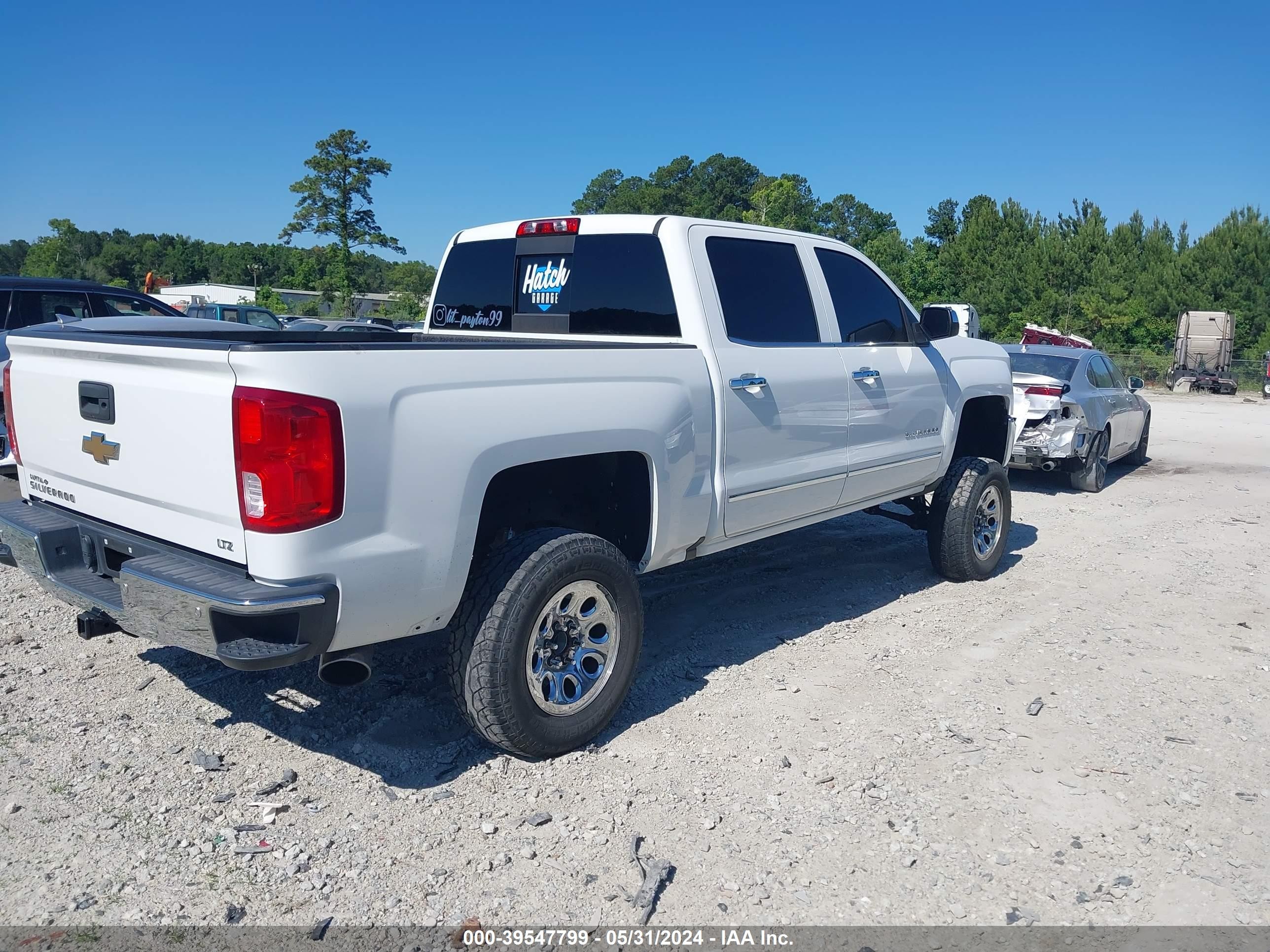 Photo 3 VIN: 3GCUKSEC0GG321908 - CHEVROLET SILVERADO 