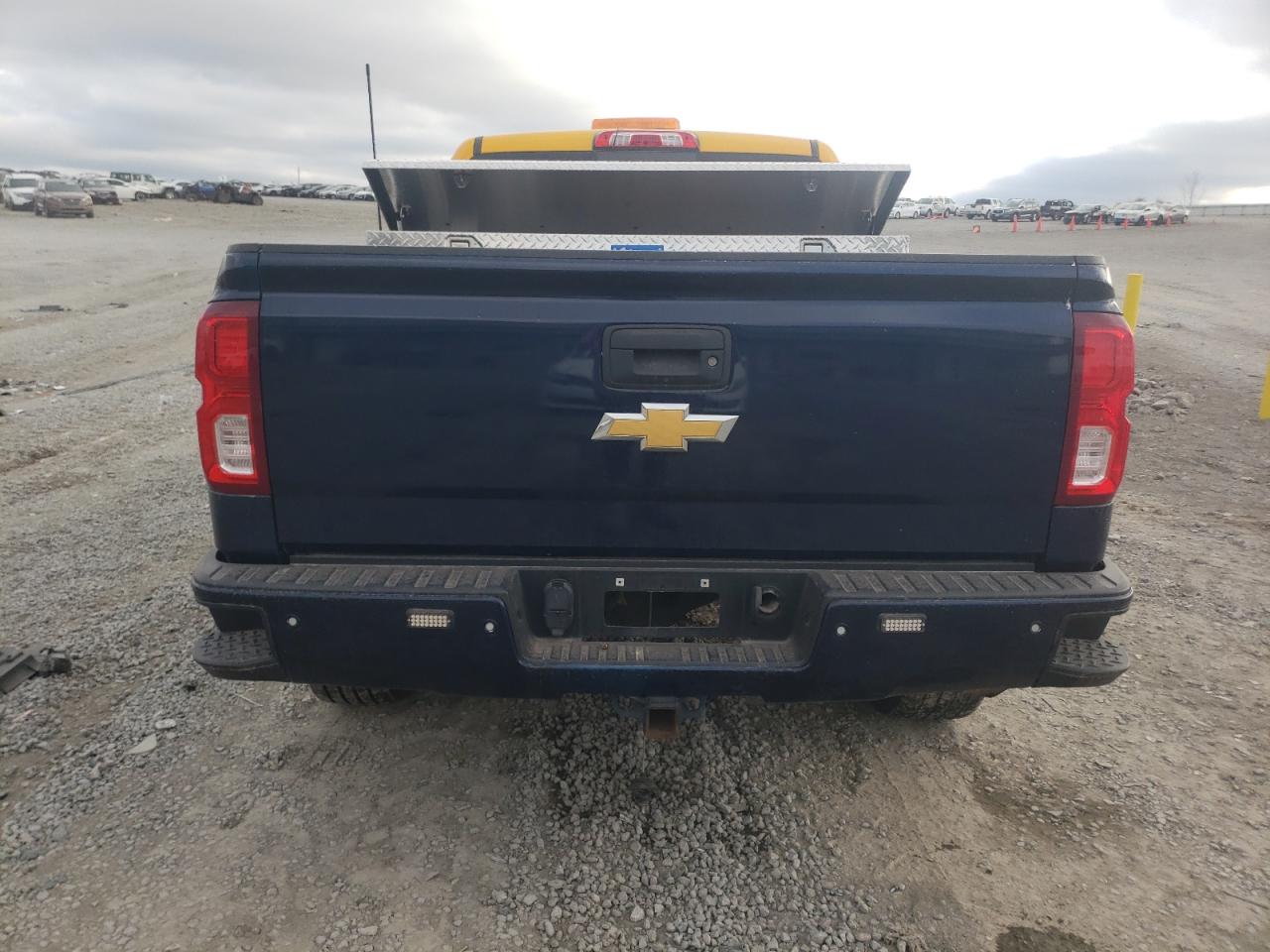 Photo 5 VIN: 3GCUKSEC0HG234737 - CHEVROLET SILVERADO 