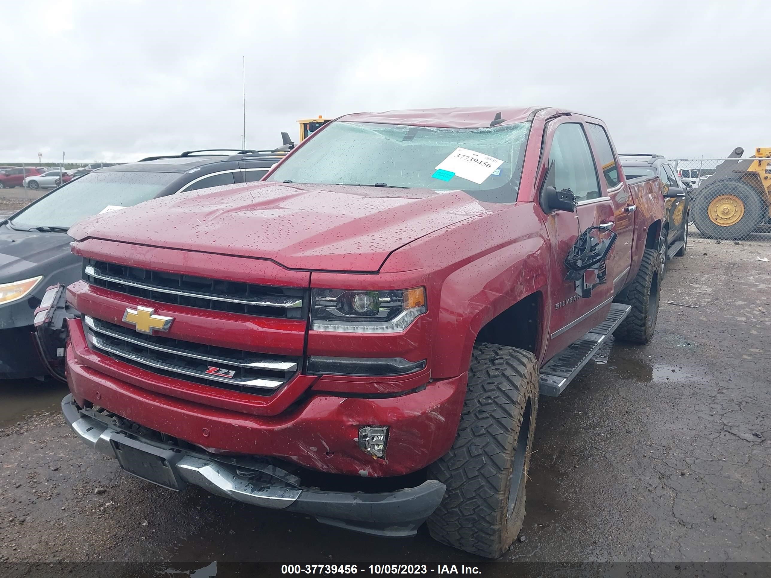 Photo 5 VIN: 3GCUKSEC0JG411597 - CHEVROLET SILVERADO 1500 