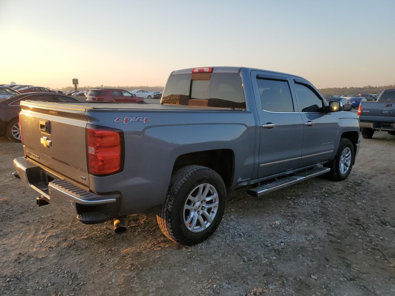 Photo 2 VIN: 3GCUKSEC1FG480600 - CHEVROLET SILVERADO 