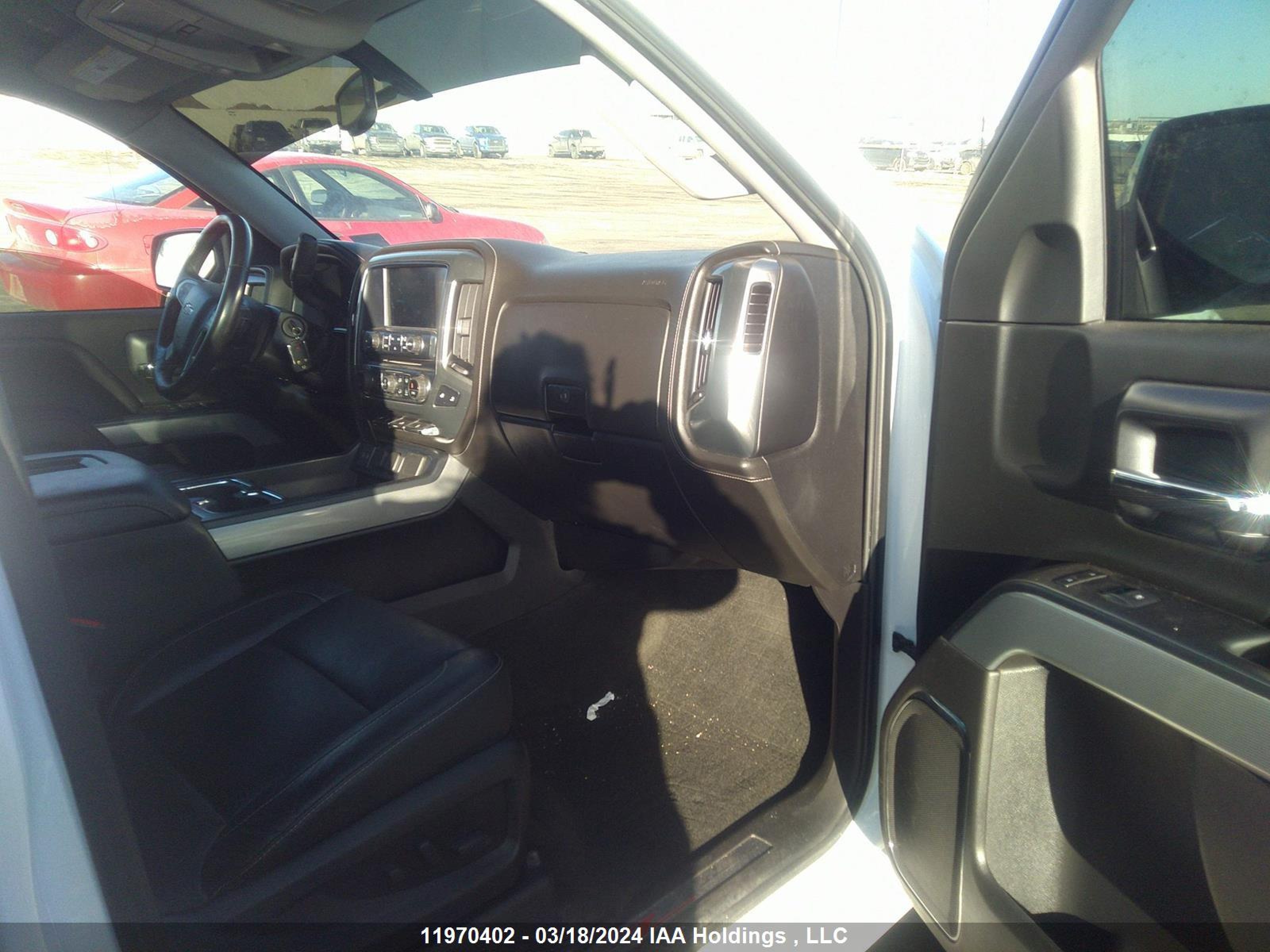 Photo 4 VIN: 3GCUKSEC1JG352477 - CHEVROLET SILVERADO 