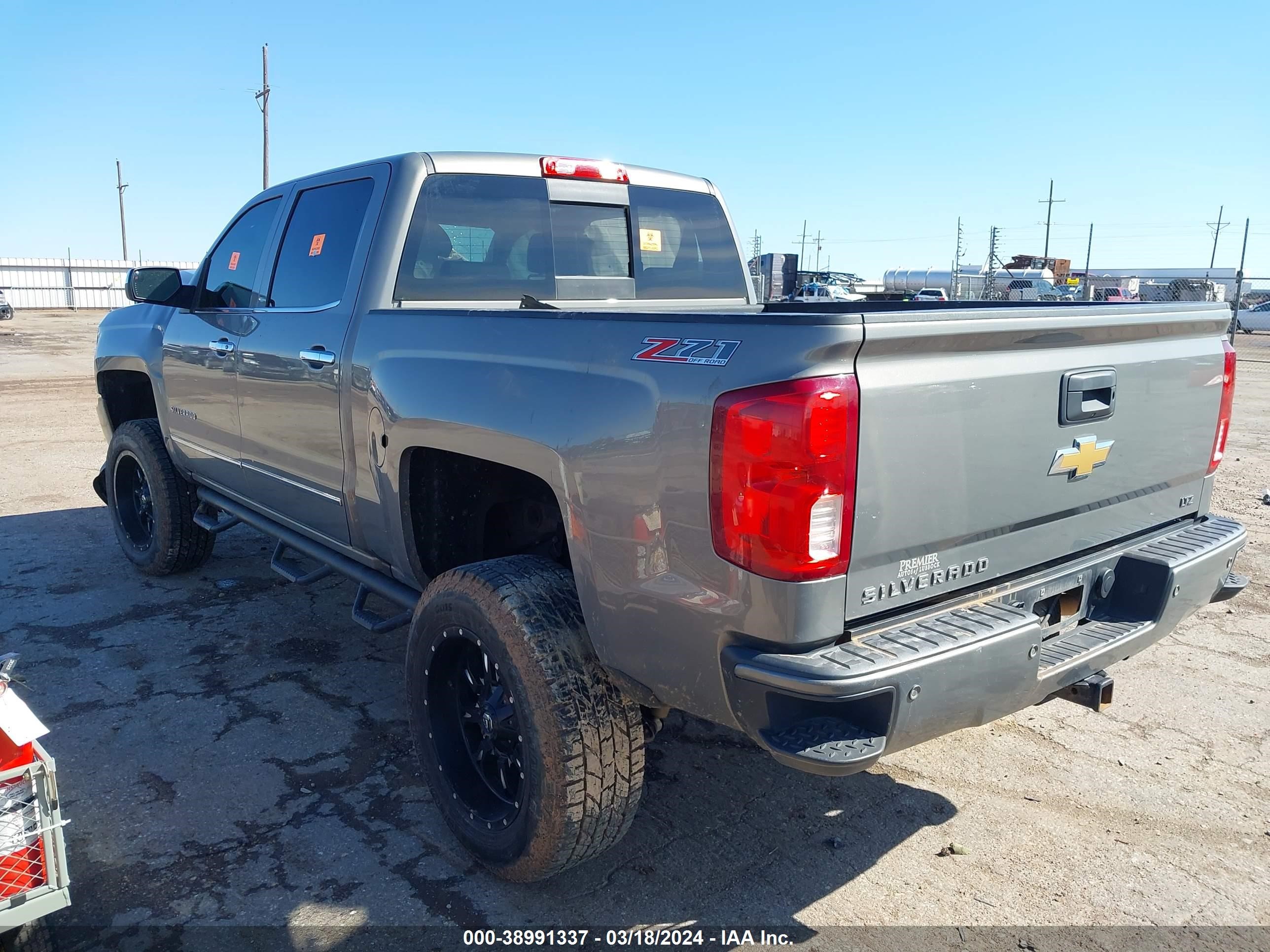 Photo 2 VIN: 3GCUKSEC2HG372859 - CHEVROLET SILVERADO 