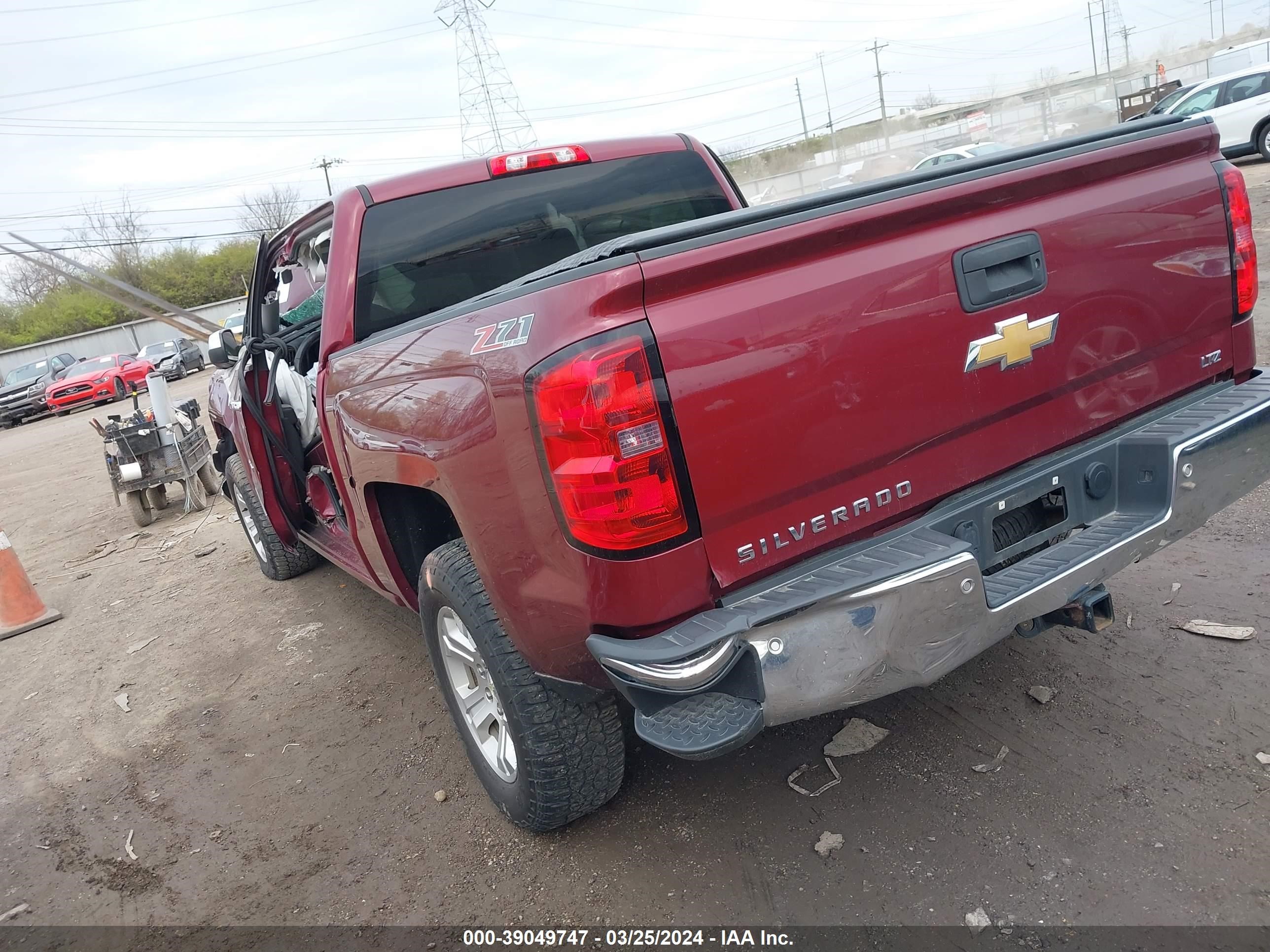 Photo 2 VIN: 3GCUKSEC3EG317722 - CHEVROLET SILVERADO 