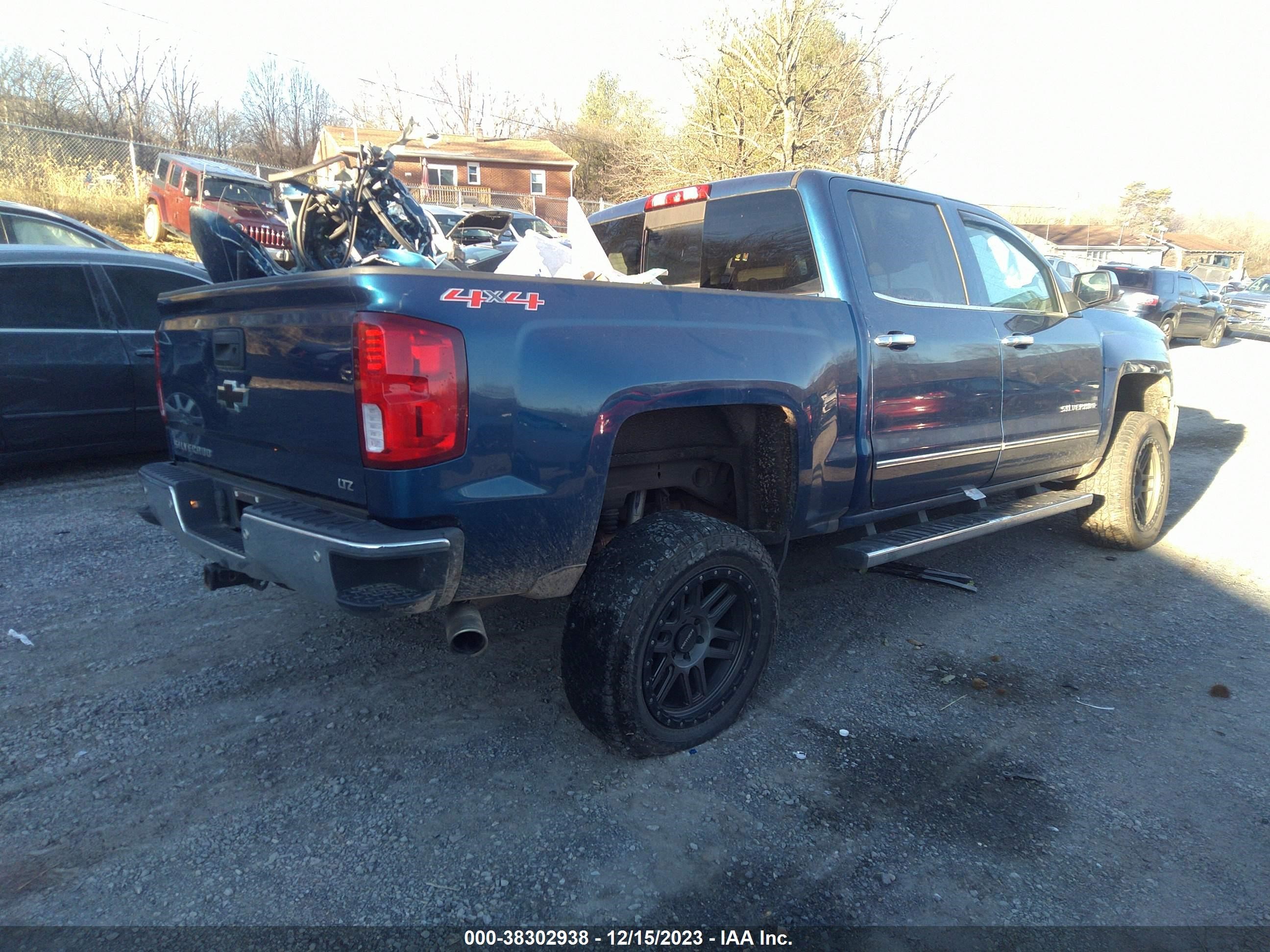 Photo 3 VIN: 3GCUKSEC4HG373916 - CHEVROLET SILVERADO 