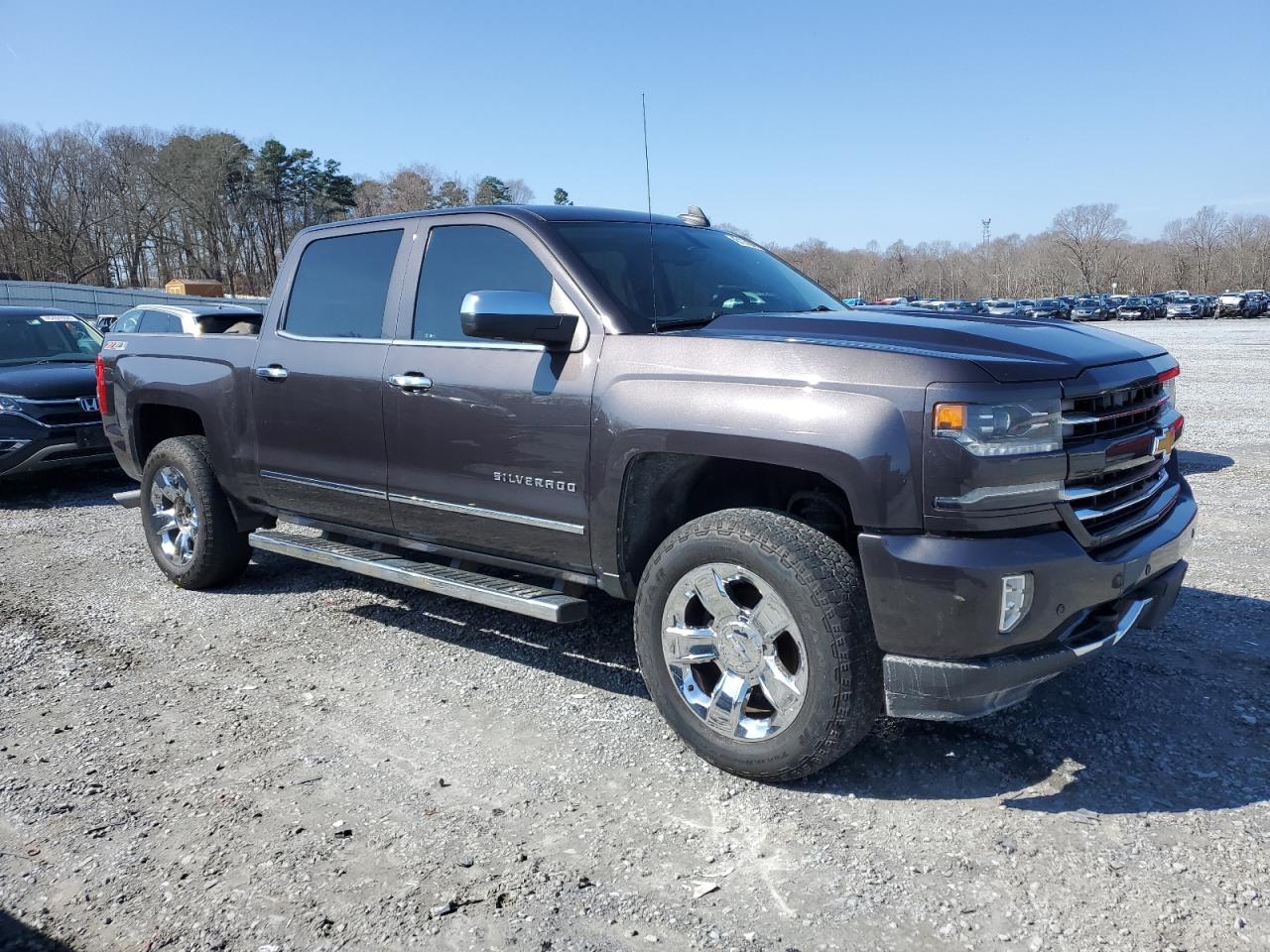 Photo 3 VIN: 3GCUKSEC5GG125091 - CHEVROLET SILVERADO 