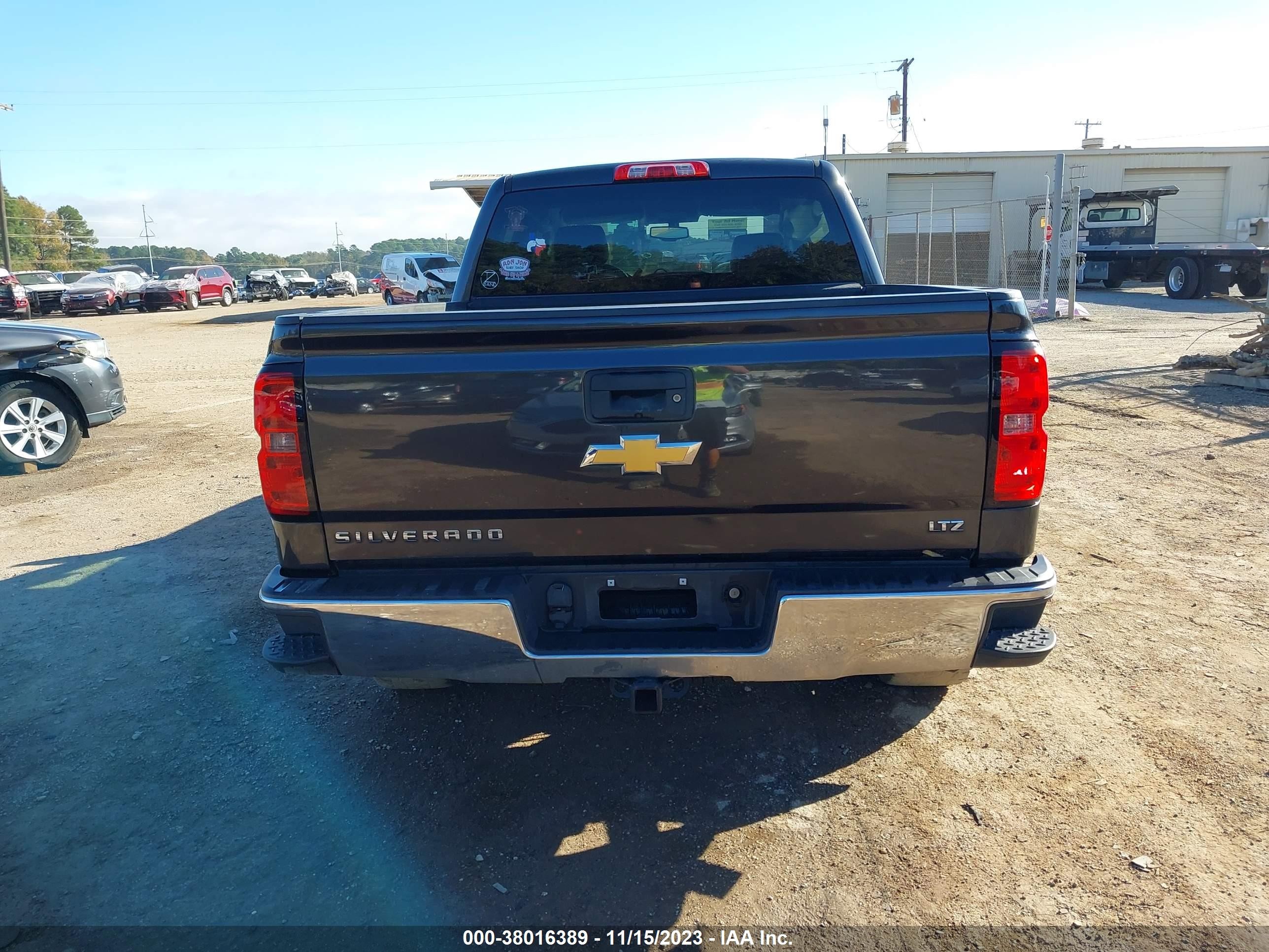 Photo 15 VIN: 3GCUKSEC6EG335955 - CHEVROLET SILVERADO 