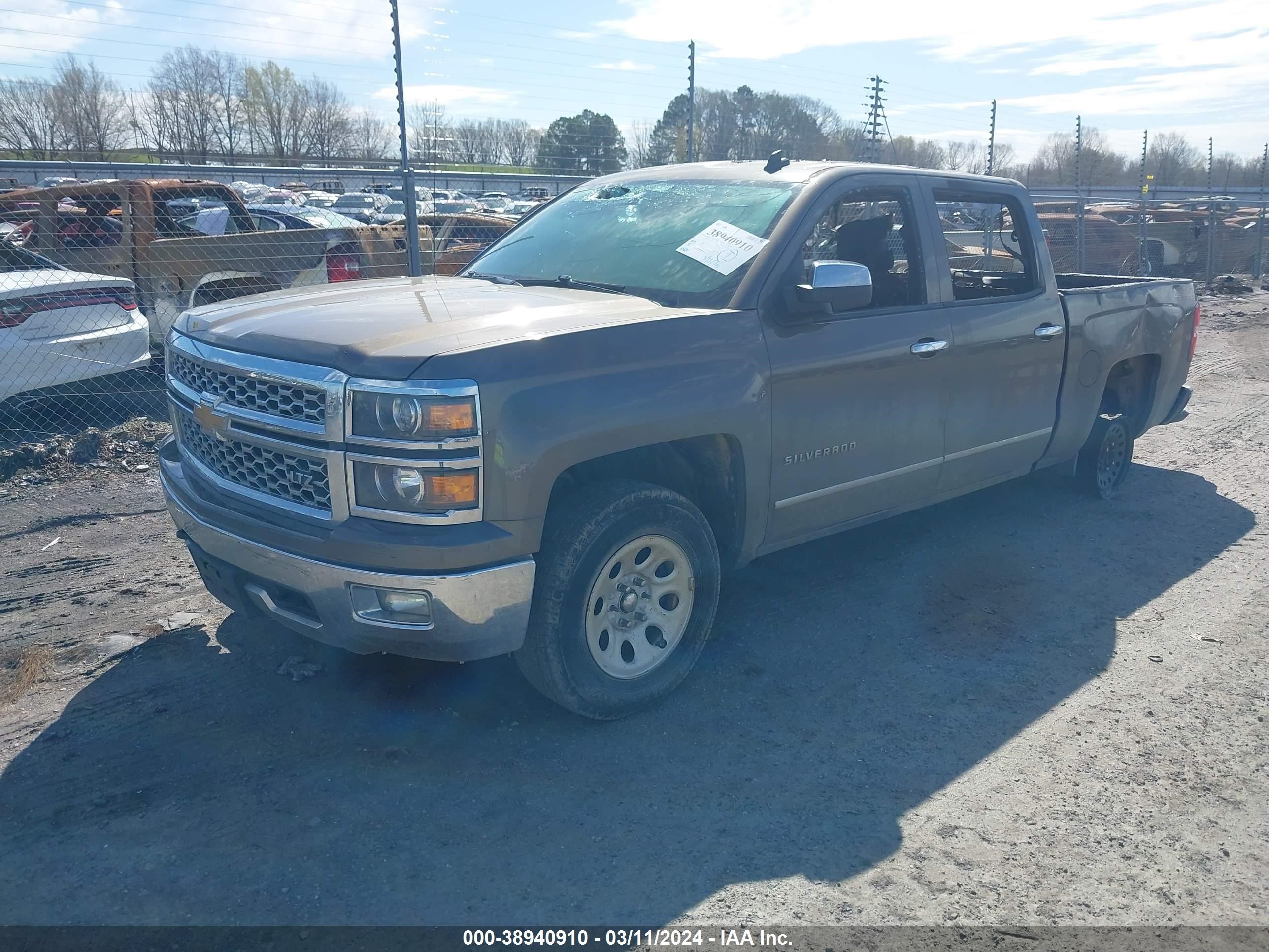 Photo 1 VIN: 3GCUKSEC7EG290704 - CHEVROLET SILVERADO 