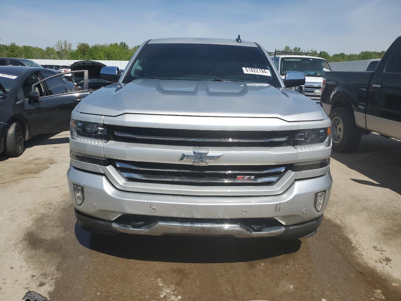 Photo 4 VIN: 3GCUKSEC7JG277669 - CHEVROLET SILVERADO 