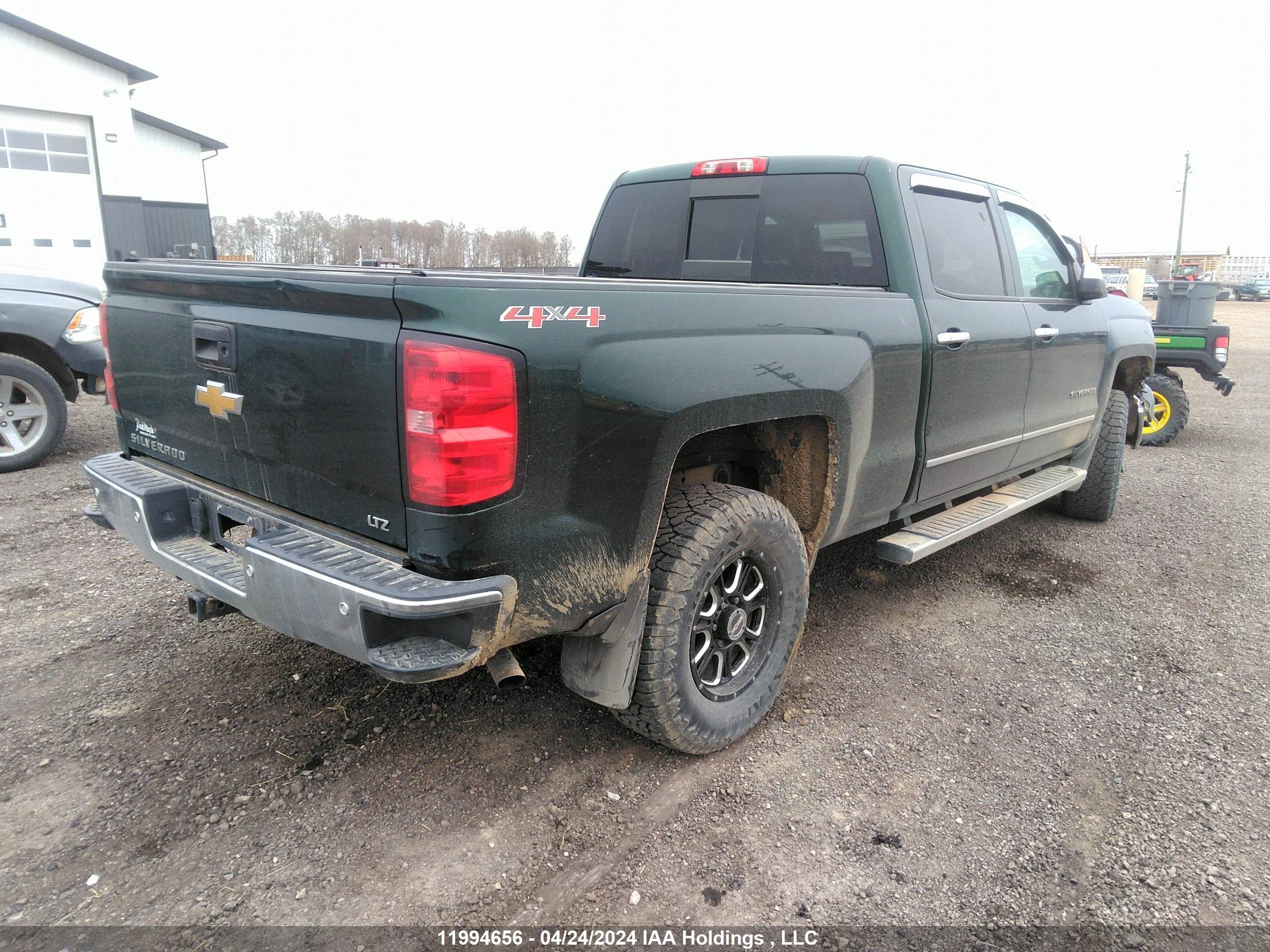 Photo 3 VIN: 3GCUKSEC8EG524364 - CHEVROLET SILVERADO 