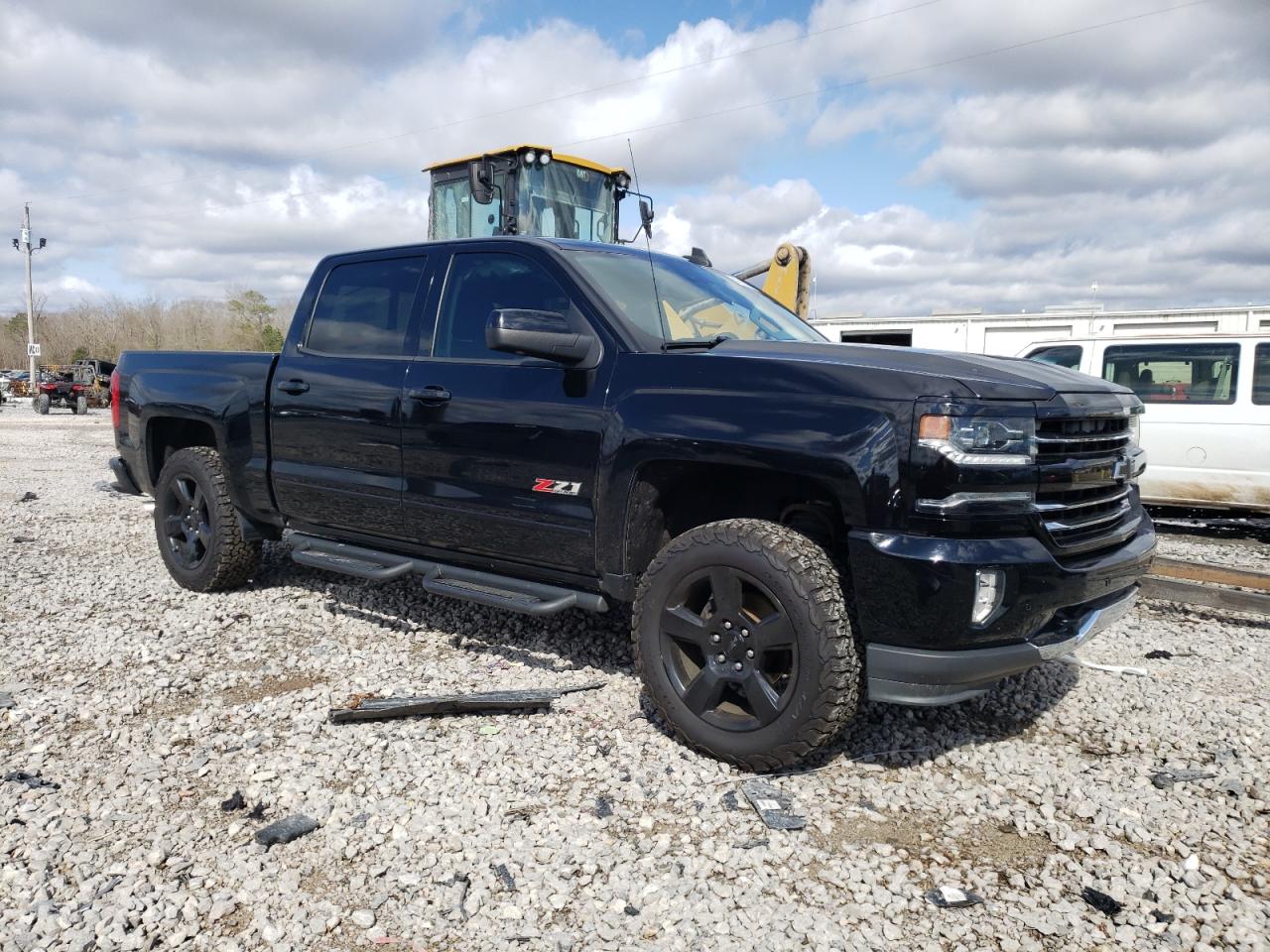 Photo 3 VIN: 3GCUKSEC8HG181608 - CHEVROLET SILVERADO 