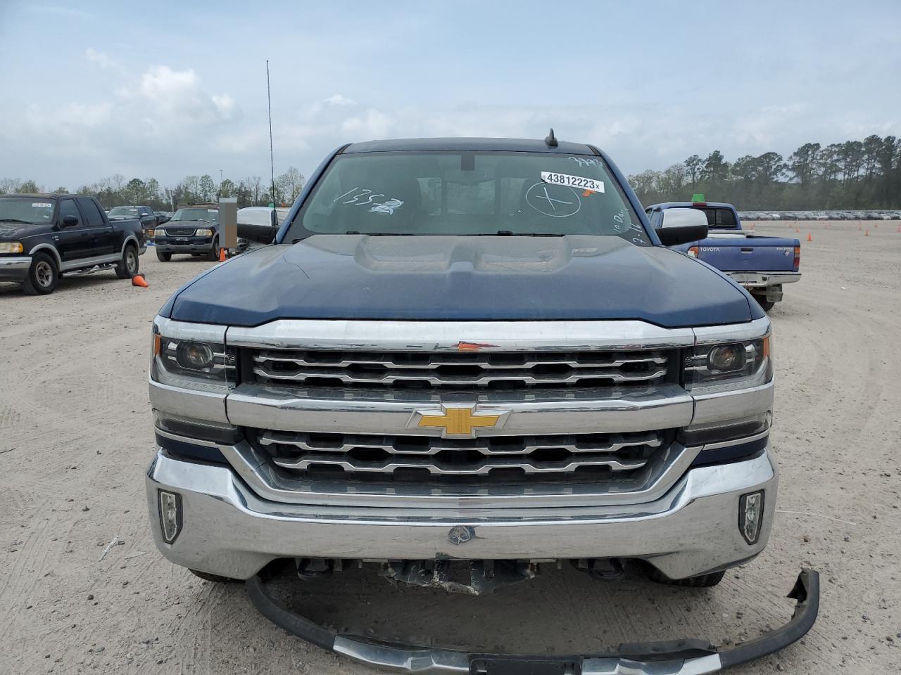 Photo 4 VIN: 3GCUKSEC8HG510310 - CHEVROLET SILVERADO 