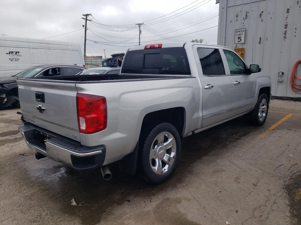 Photo 2 VIN: 3GCUKSEC8JG596255 - CHEVROLET SILVERADO 