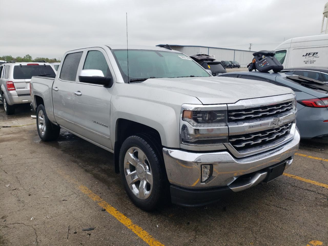 Photo 3 VIN: 3GCUKSEC8JG596255 - CHEVROLET SILVERADO 