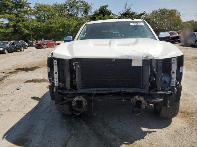 Photo 4 VIN: 3GCUKSEC8JG611790 - CHEVROLET SILVERADO 