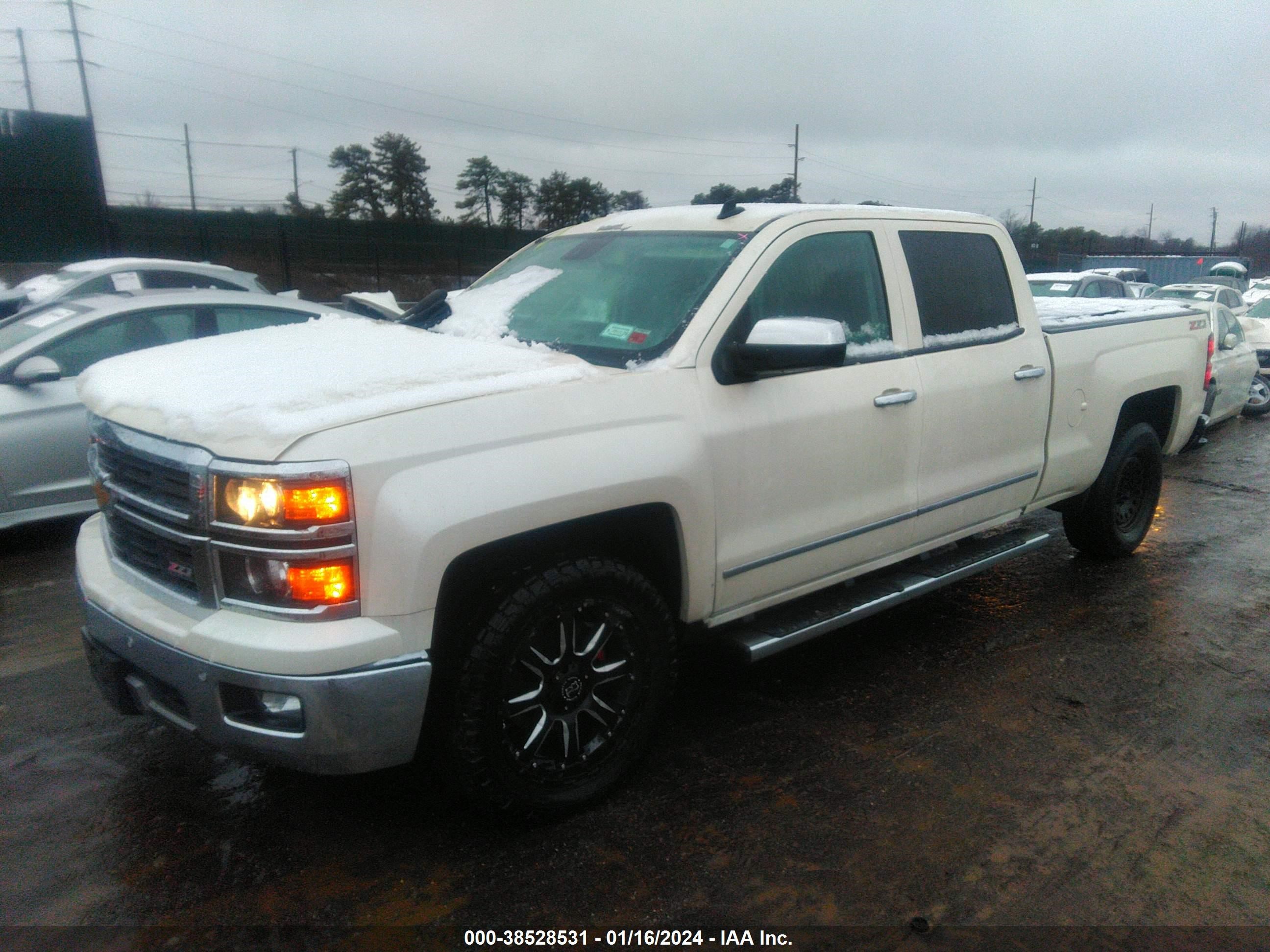 Photo 2 VIN: 3GCUKSEC9EG135250 - CHEVROLET SILVERADO 