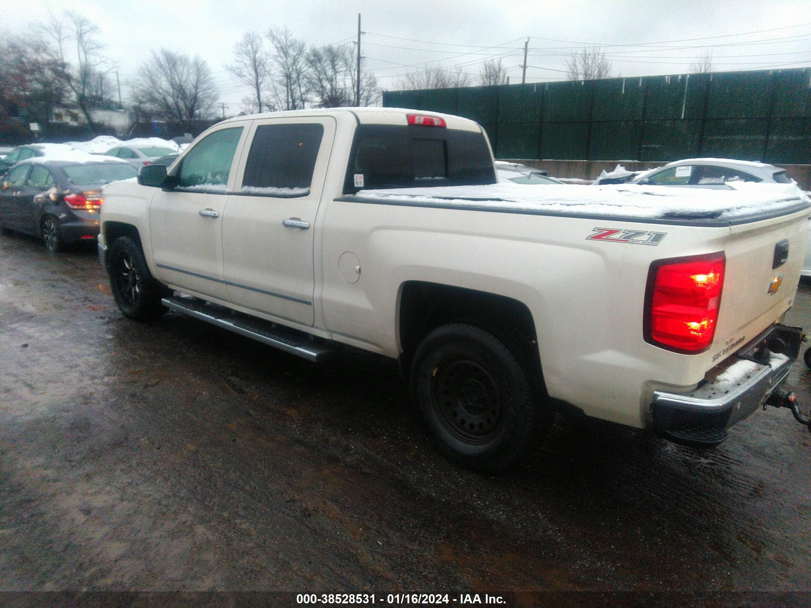 Photo 3 VIN: 3GCUKSEC9EG135250 - CHEVROLET SILVERADO 