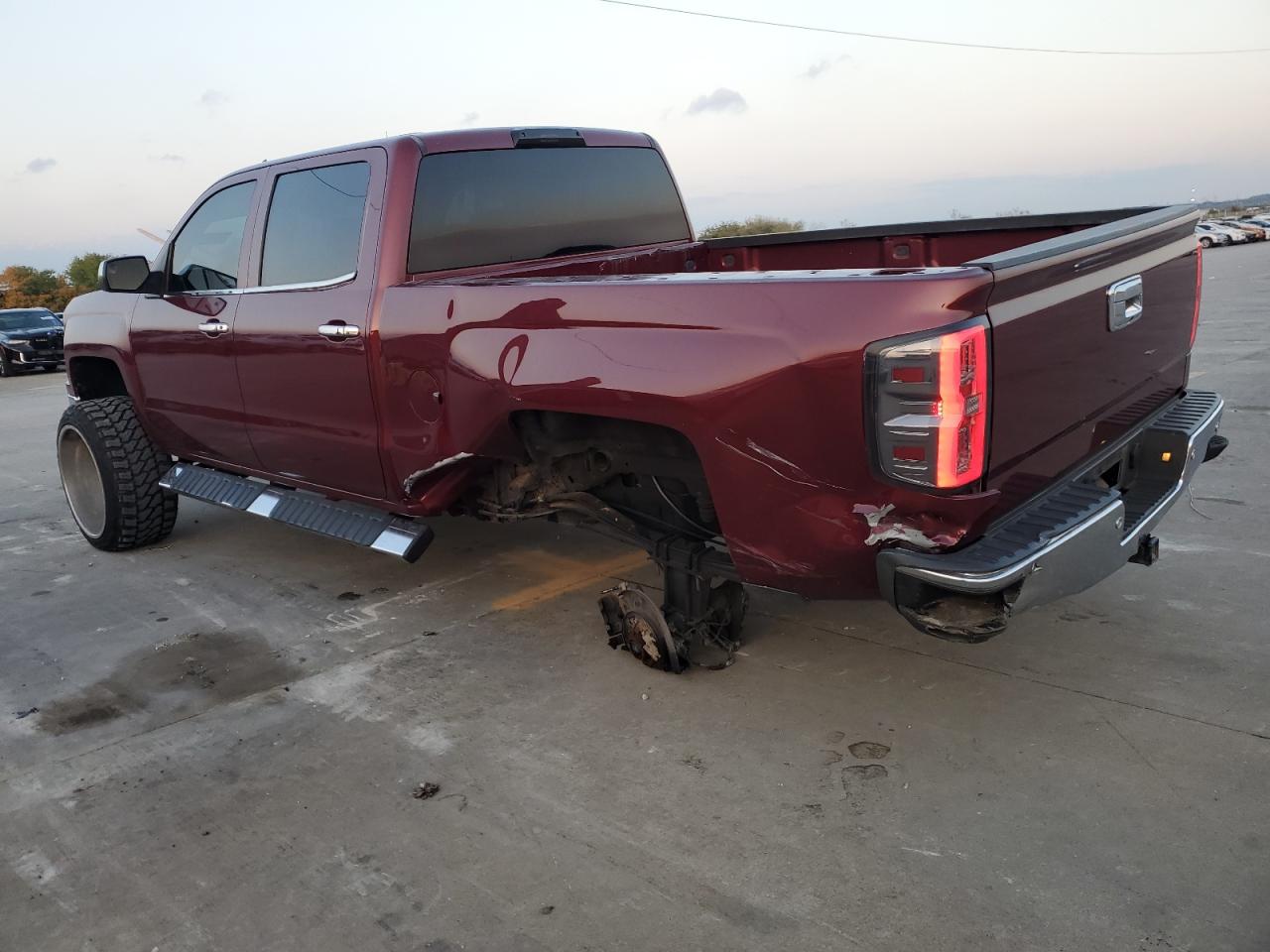 Photo 1 VIN: 3GCUKSEC9EG355598 - CHEVROLET SILVERADO 