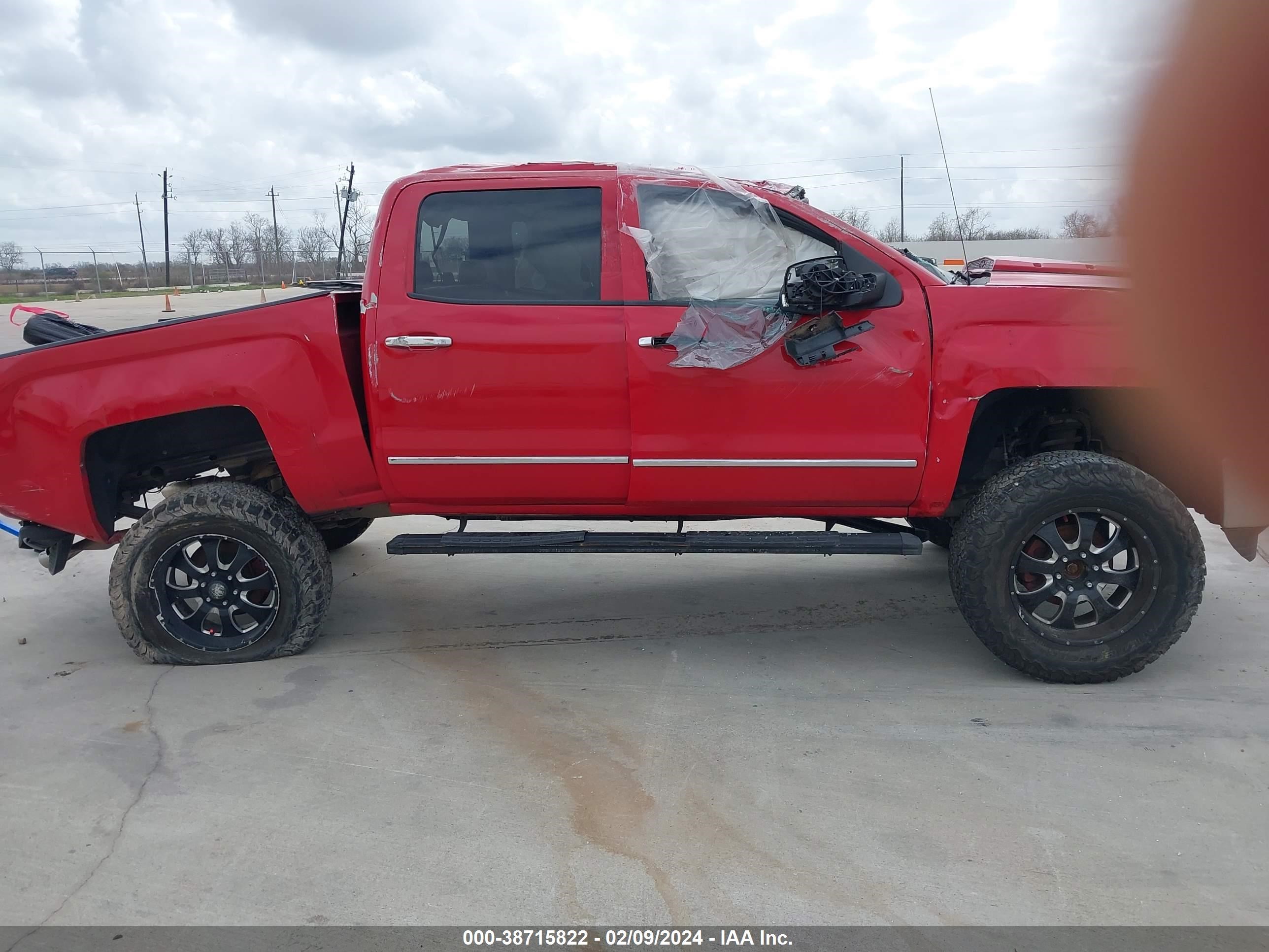 Photo 11 VIN: 3GCUKSEC9FG143415 - CHEVROLET SILVERADO 