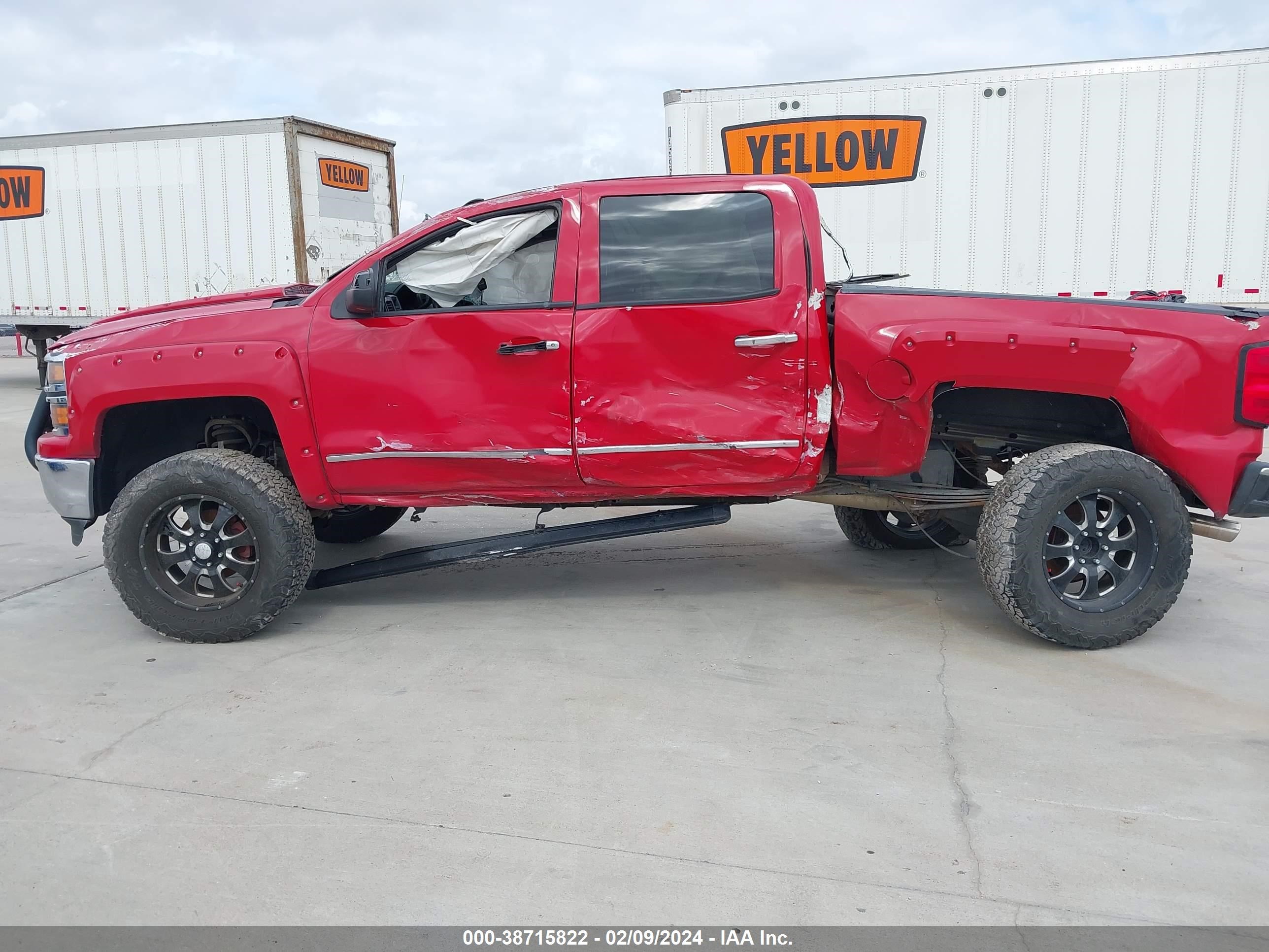 Photo 12 VIN: 3GCUKSEC9FG143415 - CHEVROLET SILVERADO 