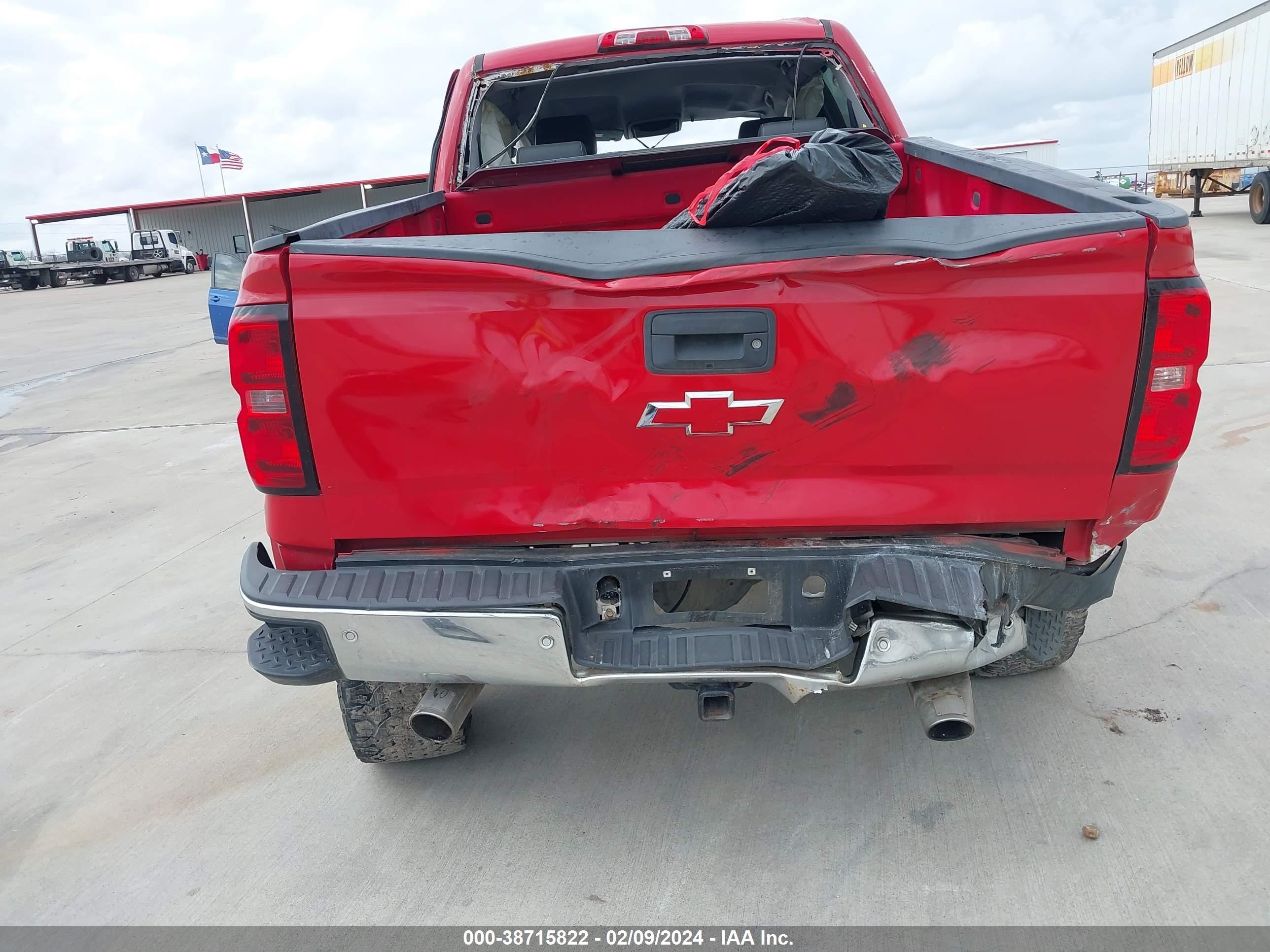 Photo 14 VIN: 3GCUKSEC9FG143415 - CHEVROLET SILVERADO 