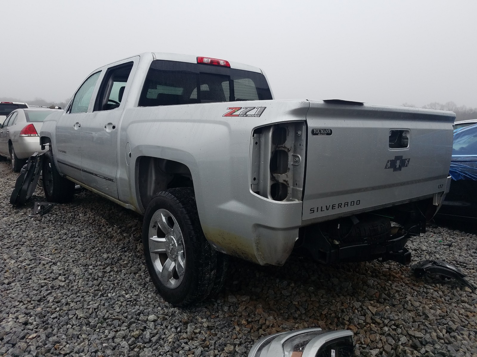 Photo 2 VIN: 3GCUKSEC9JG426194 - CHEVROLET SILVERADO 