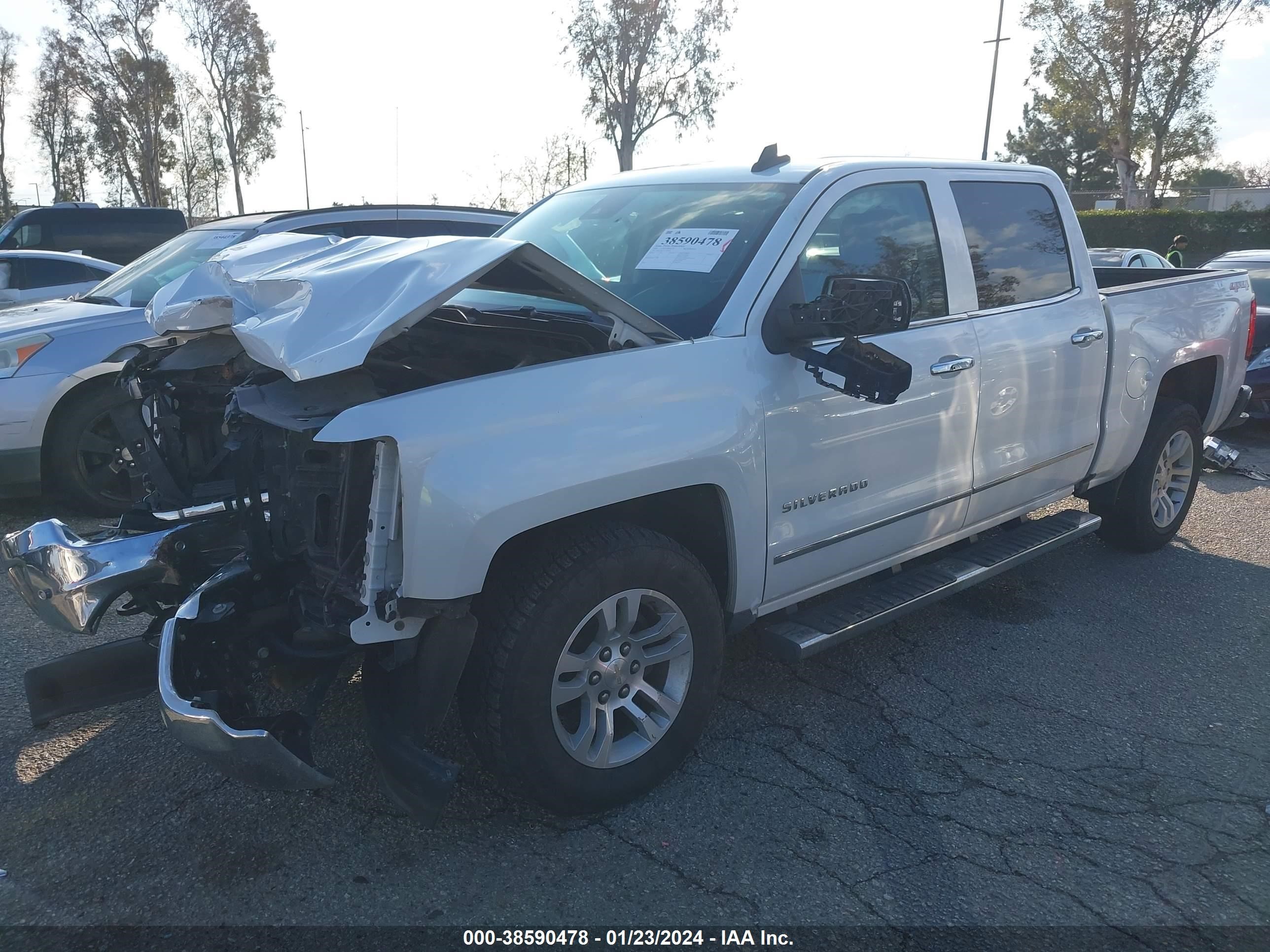 Photo 1 VIN: 3GCUKSEC9JG509592 - CHEVROLET SILVERADO 