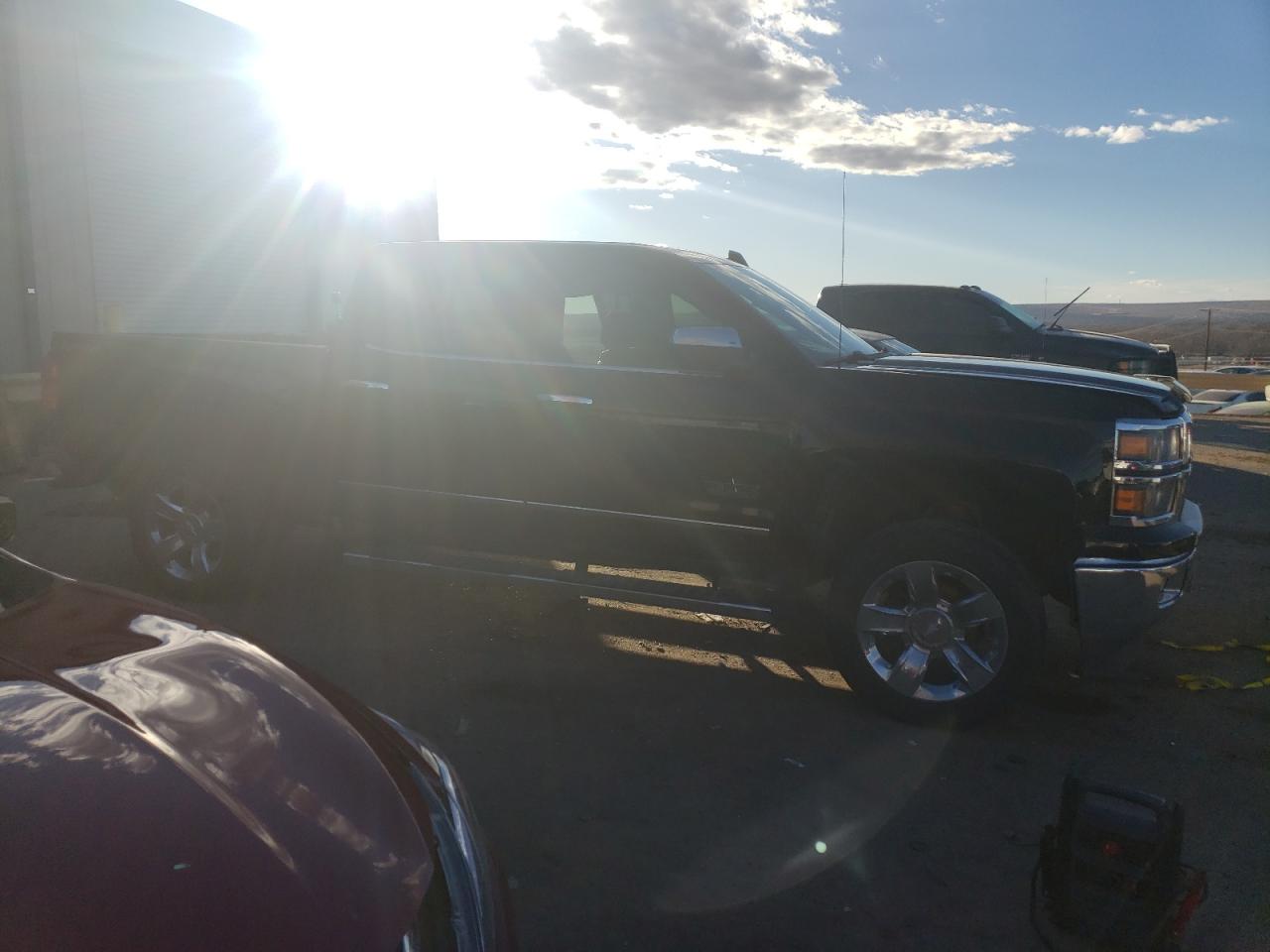 Photo 3 VIN: 3GCUKSEJ1FG348130 - CHEVROLET SILVERADO 