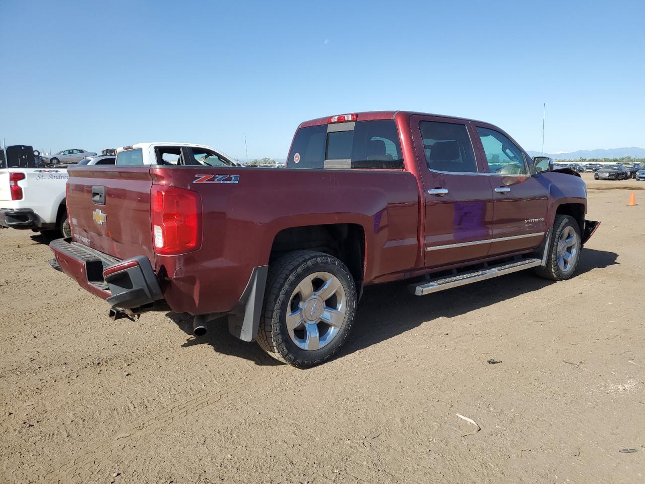 Photo 2 VIN: 3GCUKSEJ1HG230680 - CHEVROLET SILVERADO 