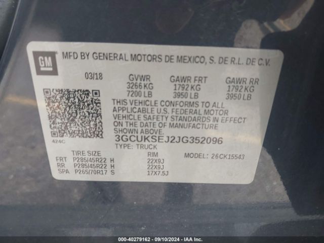 Photo 8 VIN: 3GCUKSEJ2JG352096 - CHEVROLET SILVERADO 