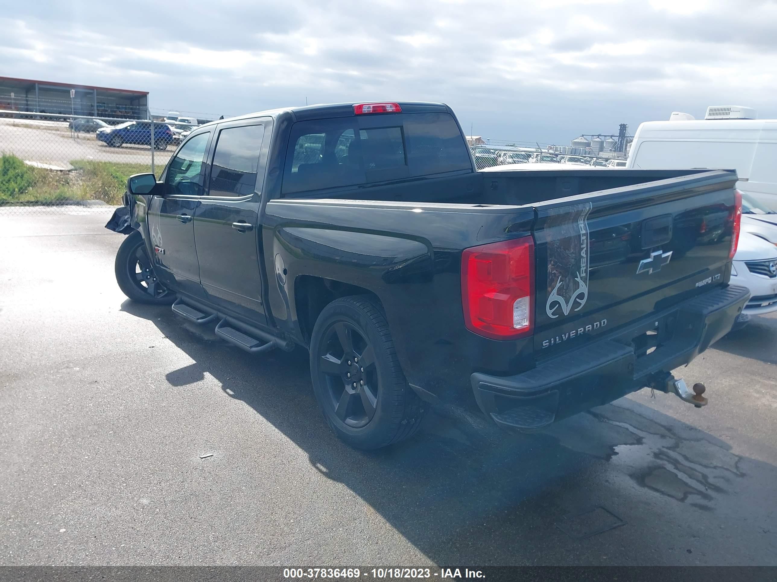 Photo 2 VIN: 3GCUKSEJ5HG411863 - CHEVROLET SILVERADO 