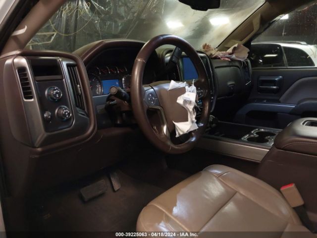 Photo 4 VIN: 3GCUKSEJ5JG454511 - CHEVROLET SILVERADO 