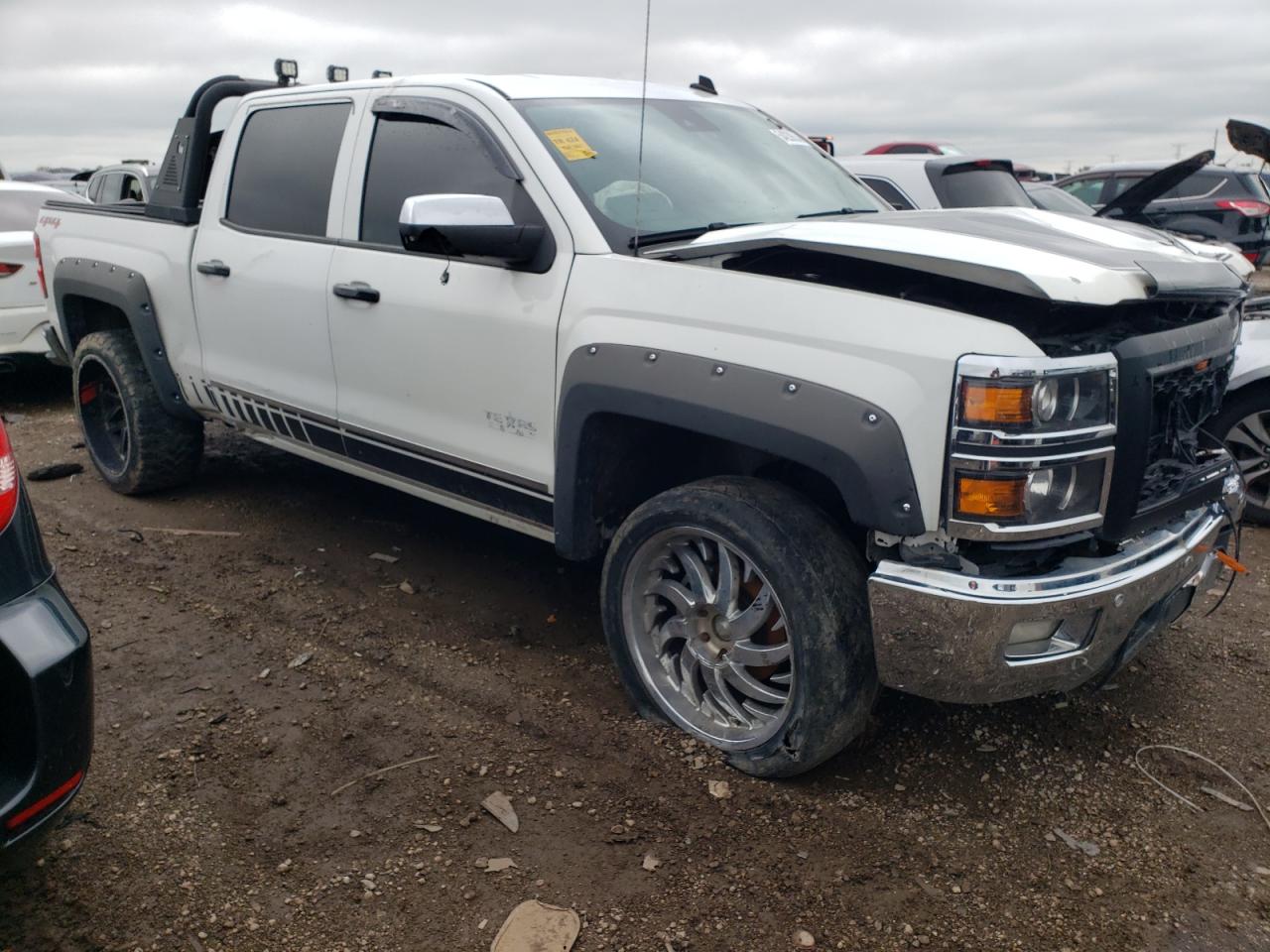 Photo 3 VIN: 3GCUKSEJ9EG451469 - CHEVROLET SILVERADO 