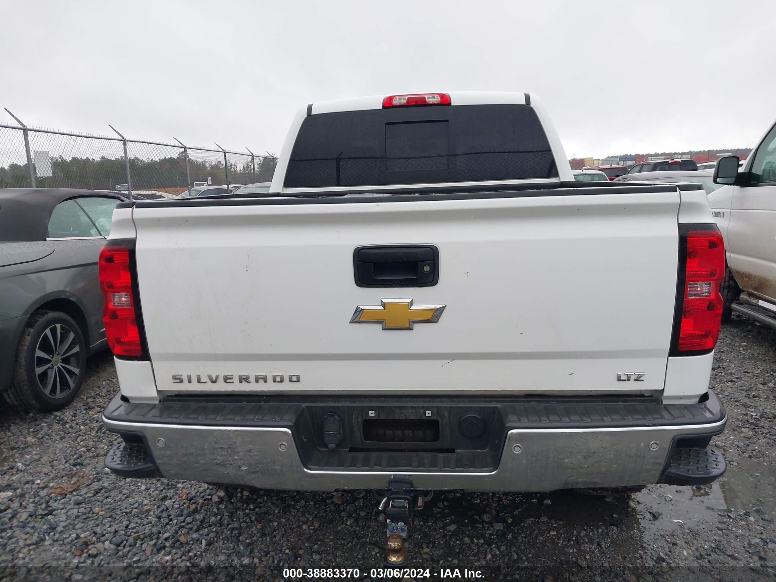 Photo 15 VIN: 3GCUKSEJ9EG542824 - CHEVROLET SILVERADO 