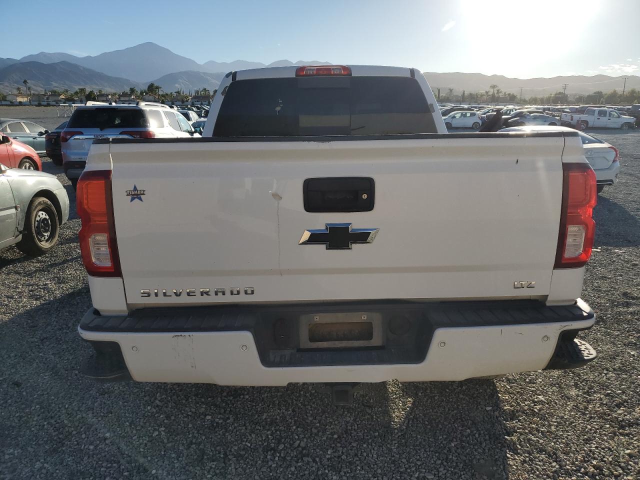 Photo 5 VIN: 3GCUKSEJ9GG134665 - CHEVROLET SILVERADO 