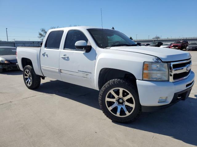 Photo 3 VIN: 3GCUKTE20BG302555 - CHEVROLET SILVERADO 