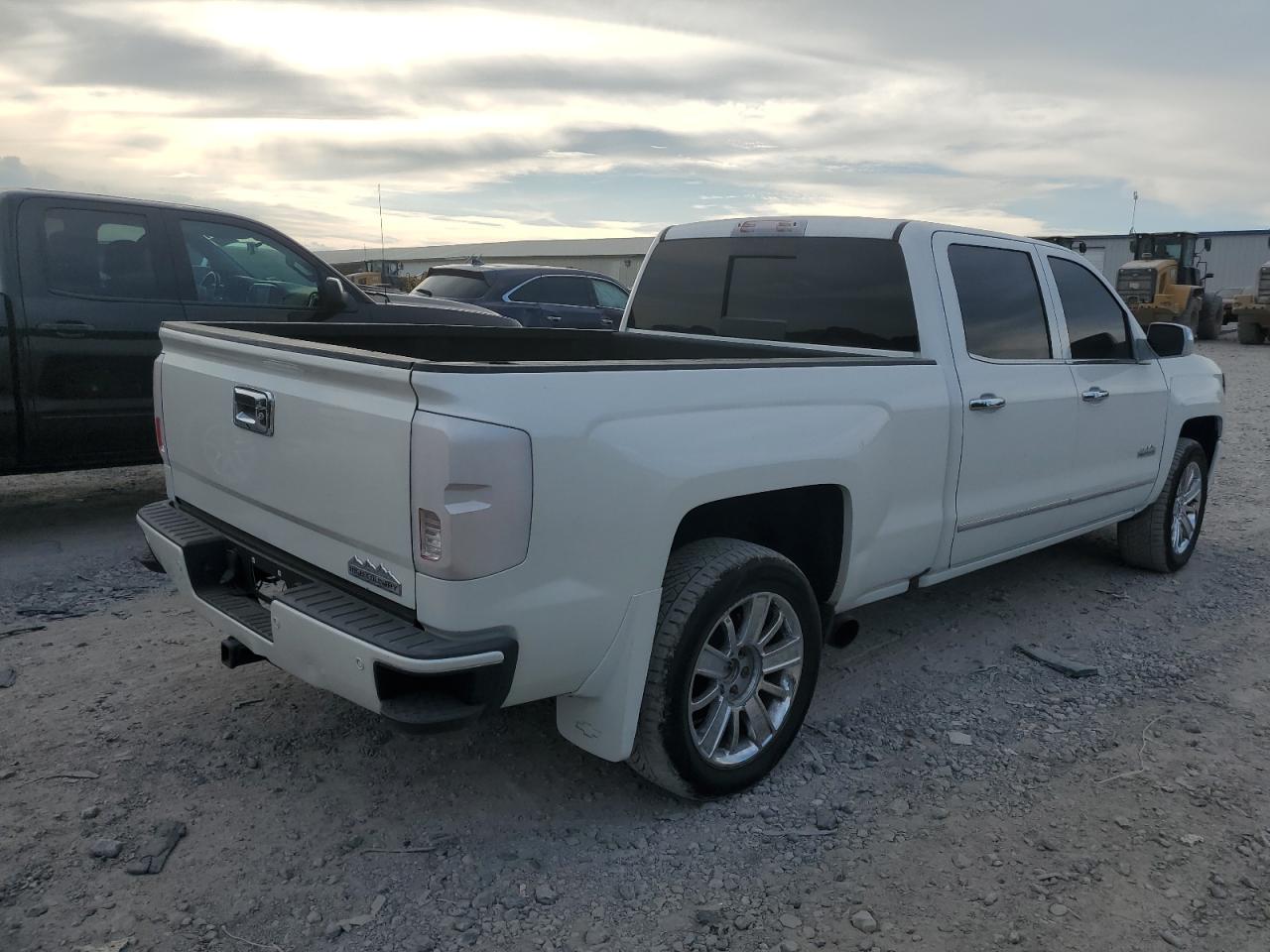 Photo 2 VIN: 3GCUKTEC4GG360961 - CHEVROLET SILVERADO 